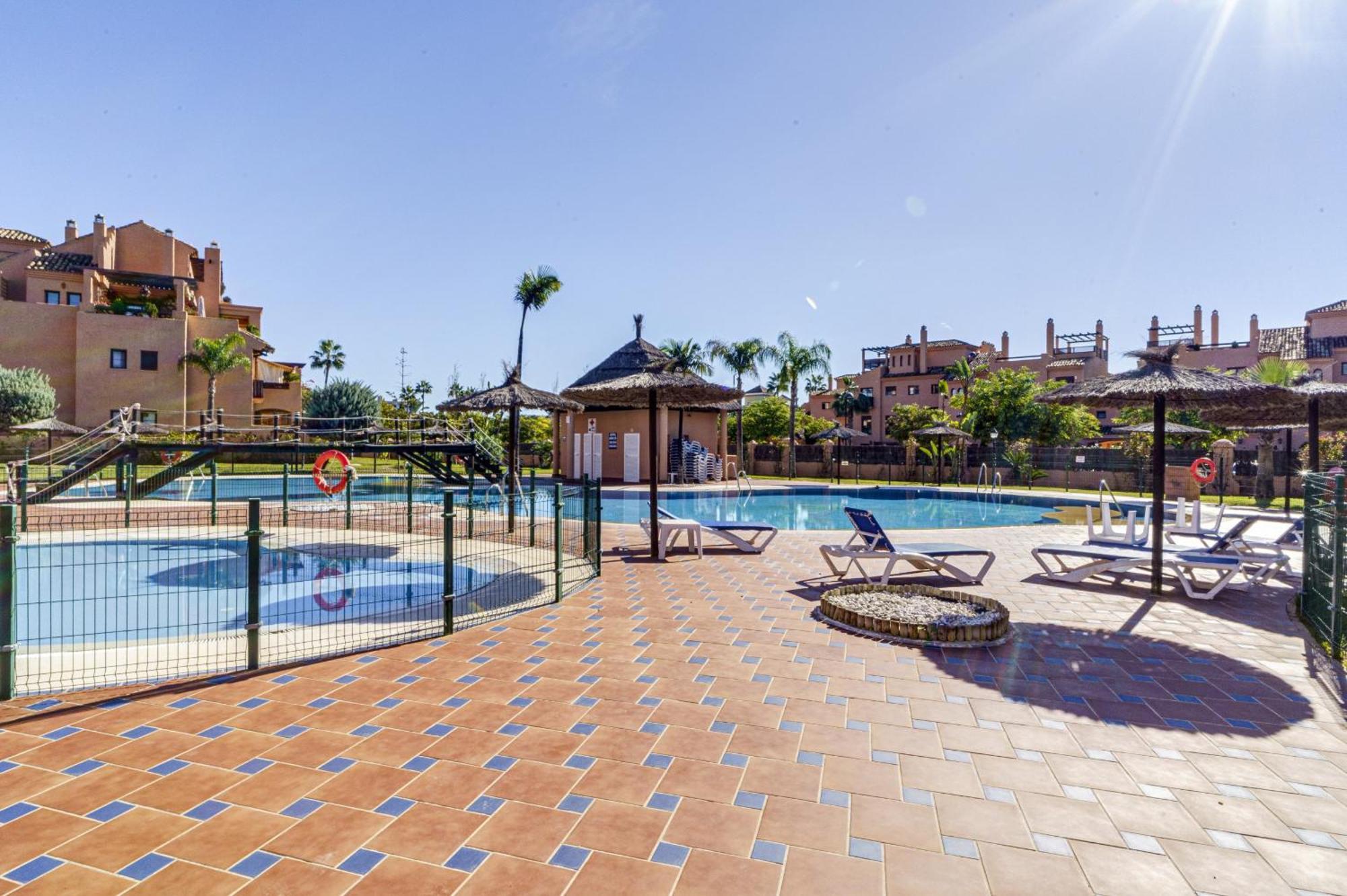 Hacienda Del Sol - Beachside Apartment