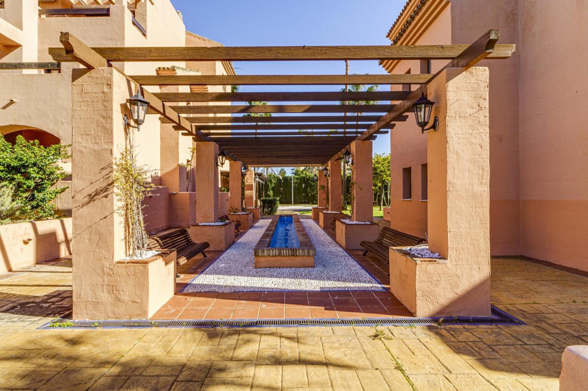 Hacienda Del Sol - Beachside *