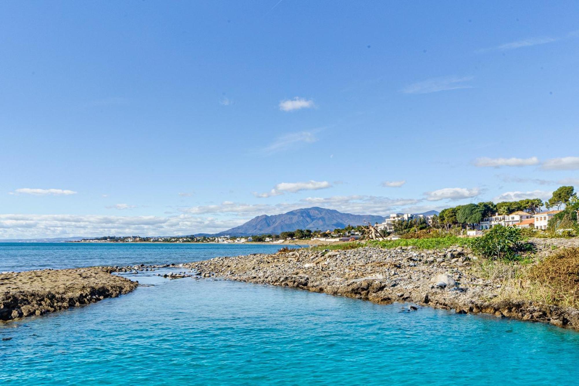 Hacienda Del Sol - Beachside Estepona