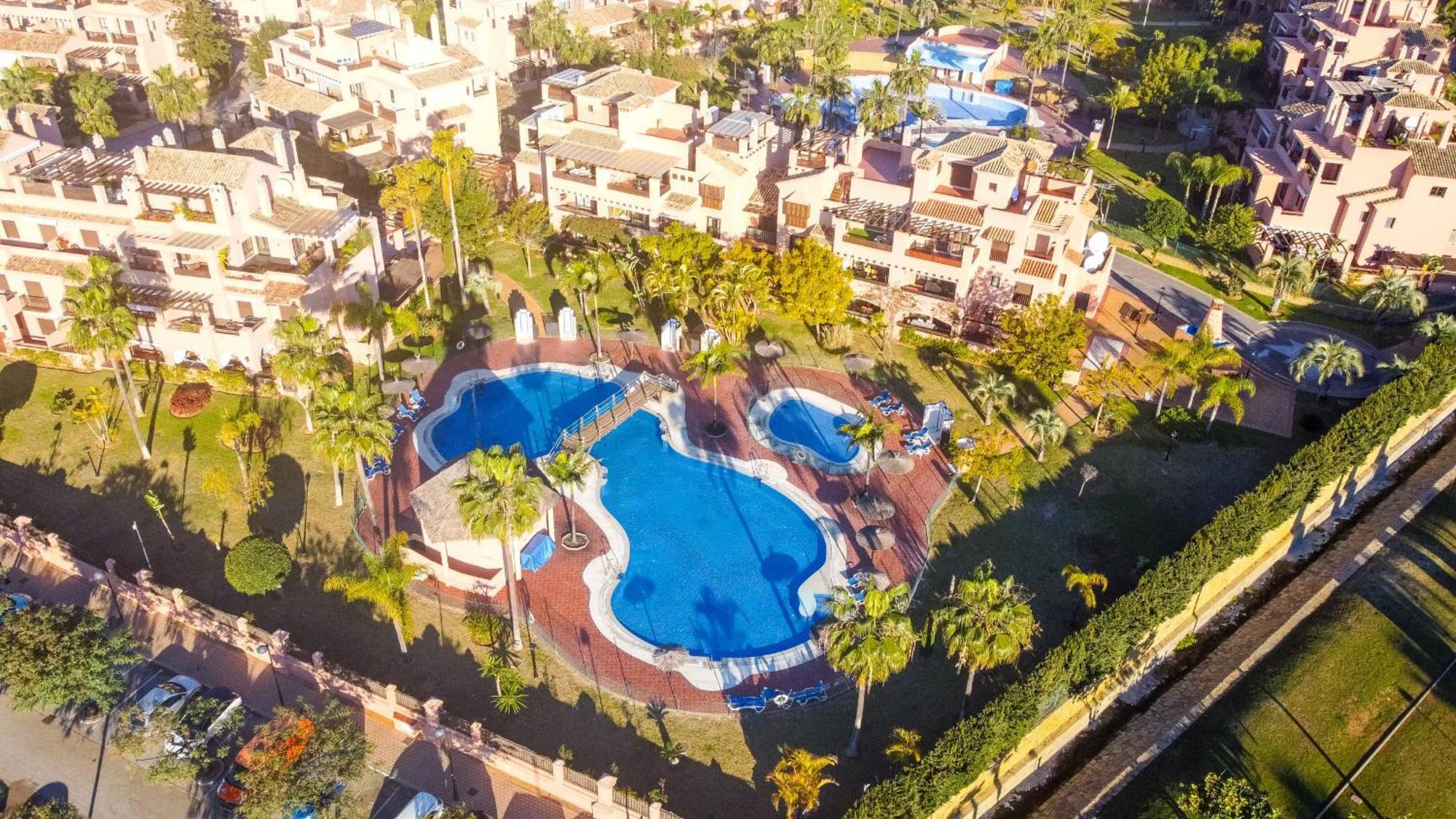 Apartment Hacienda Del Sol - Beachside *