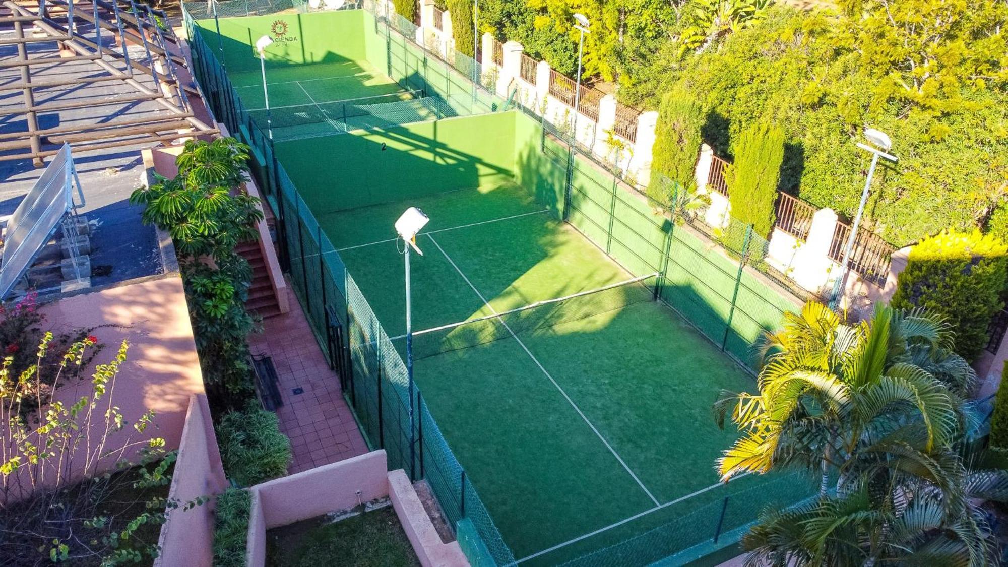 Apartment Hacienda Del Sol - Beachside Estepona