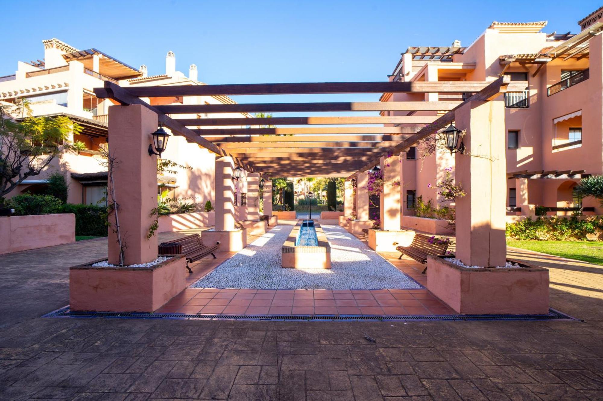 Hacienda Del Sol - Beachside