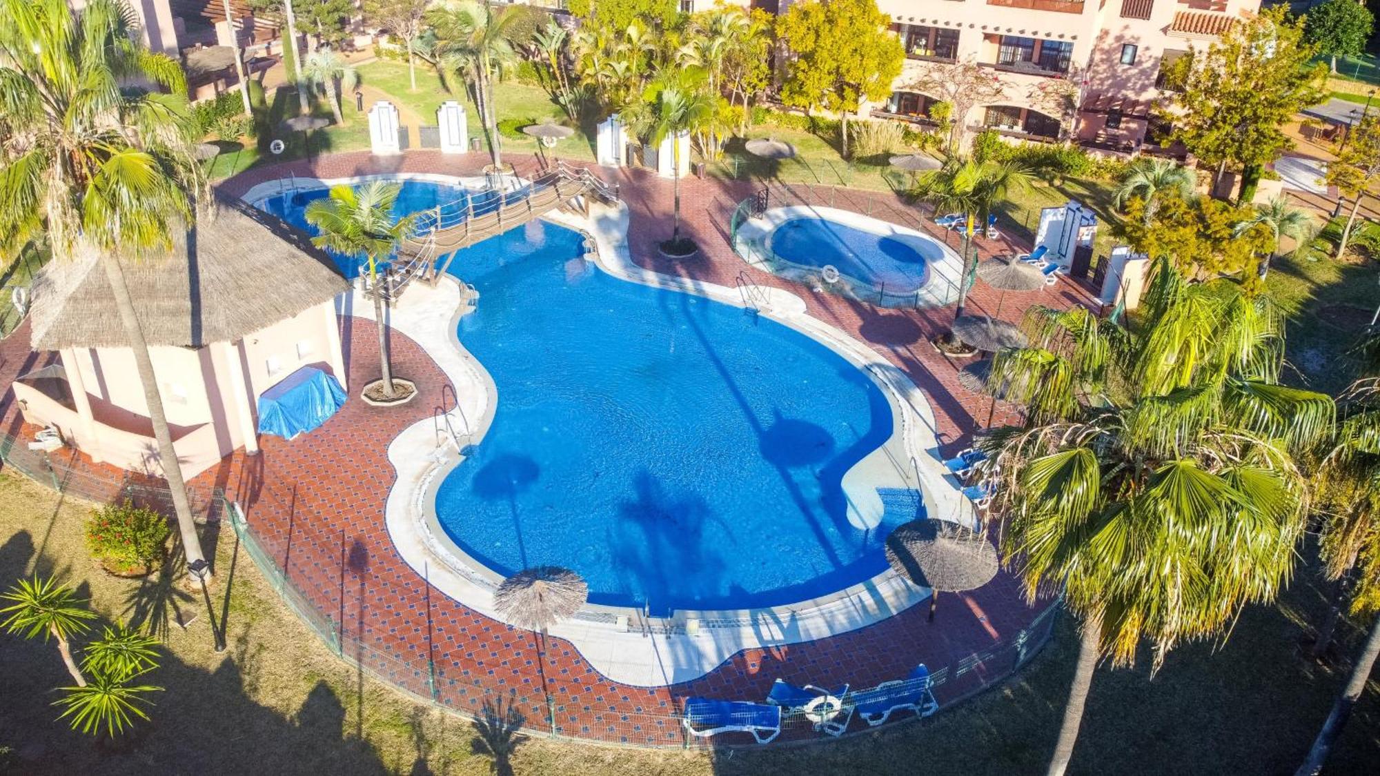 Apartment Hacienda Del Sol - Beachside Estepona