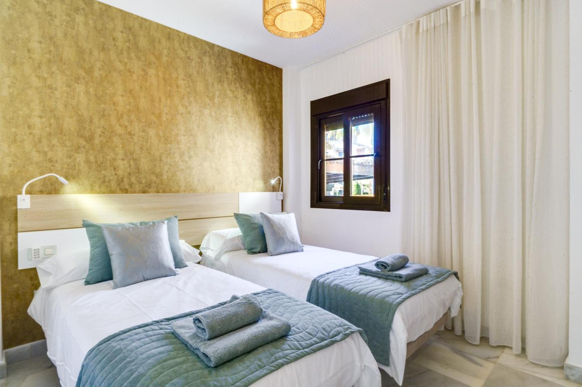 Hacienda Del Sol - Beachside *