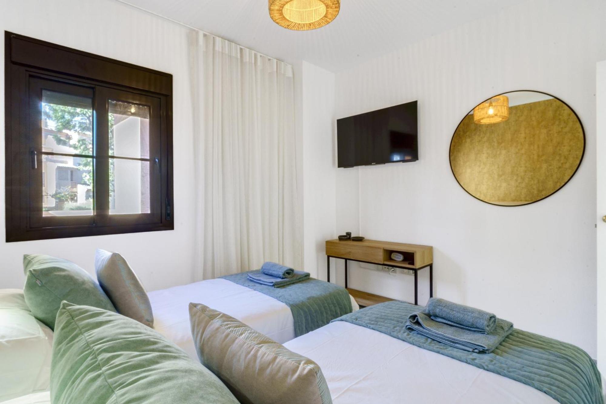Apartment Hacienda Del Sol - Beachside *