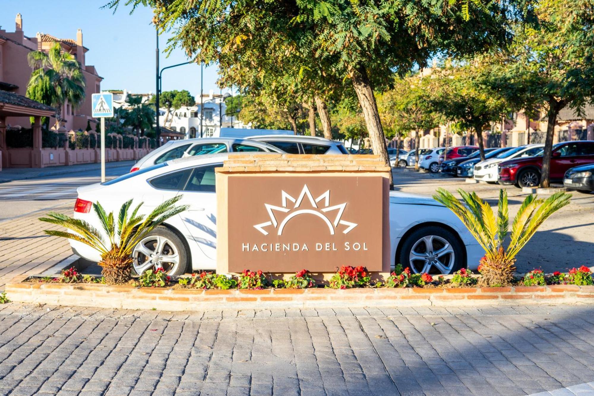 Hacienda Del Sol - Beachside