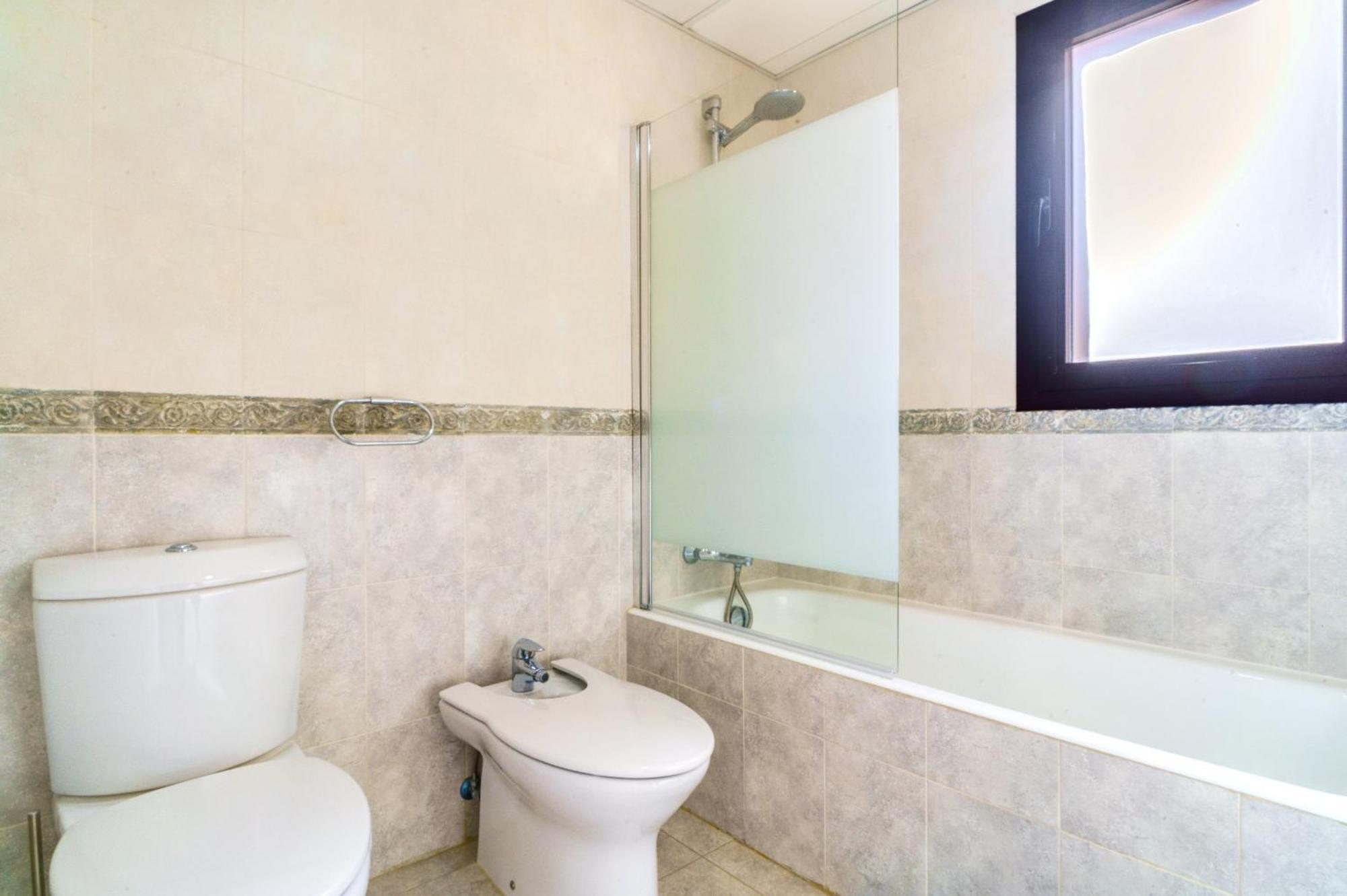 Hacienda Del Sol - Beachside Apartment Estepona