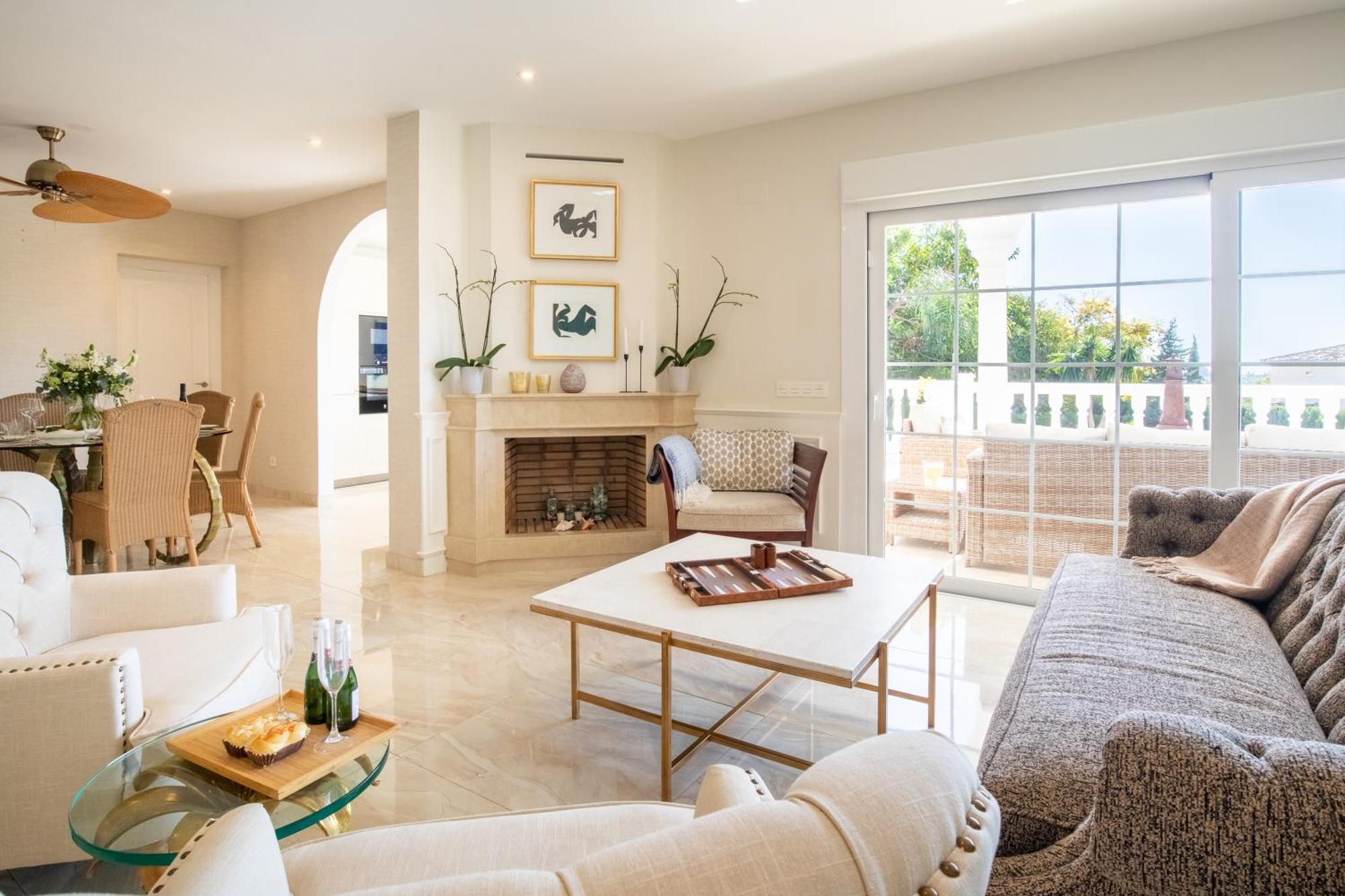 Luxury Family Escape Golf & Pool Retreat - Happy Apartment Estepona