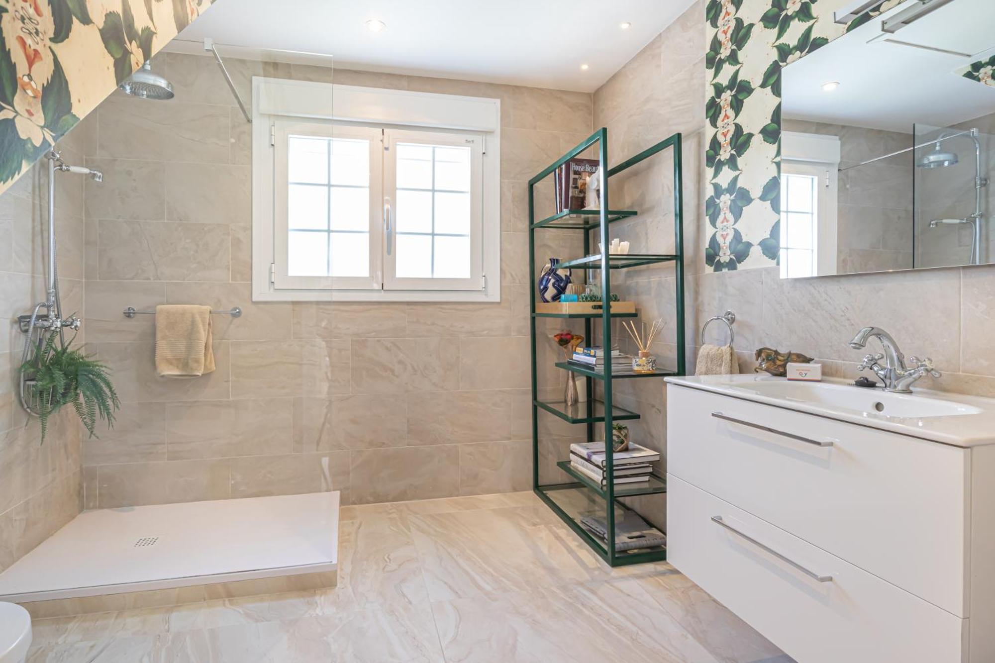 Apartment Luxury Family Escape Golf & Pool Retreat - Happy *