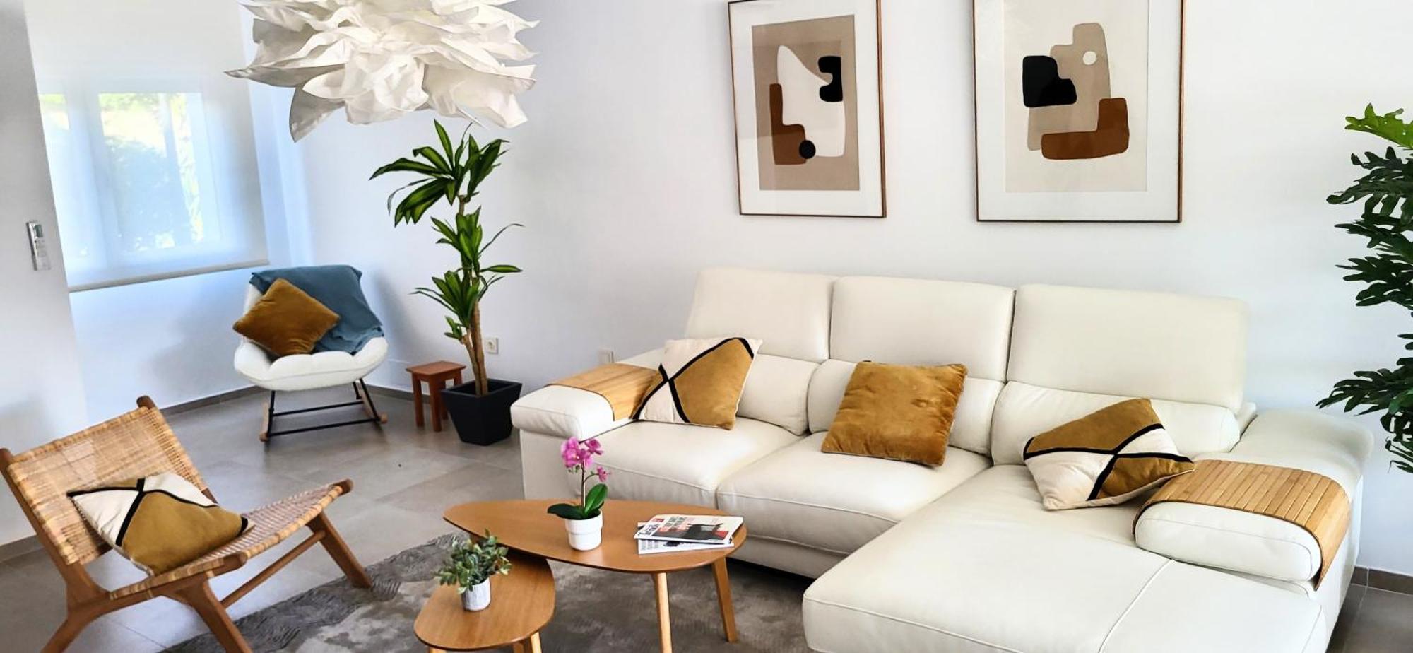 E1 Desk Private Patio Terrace Barbecue Villa Estepona