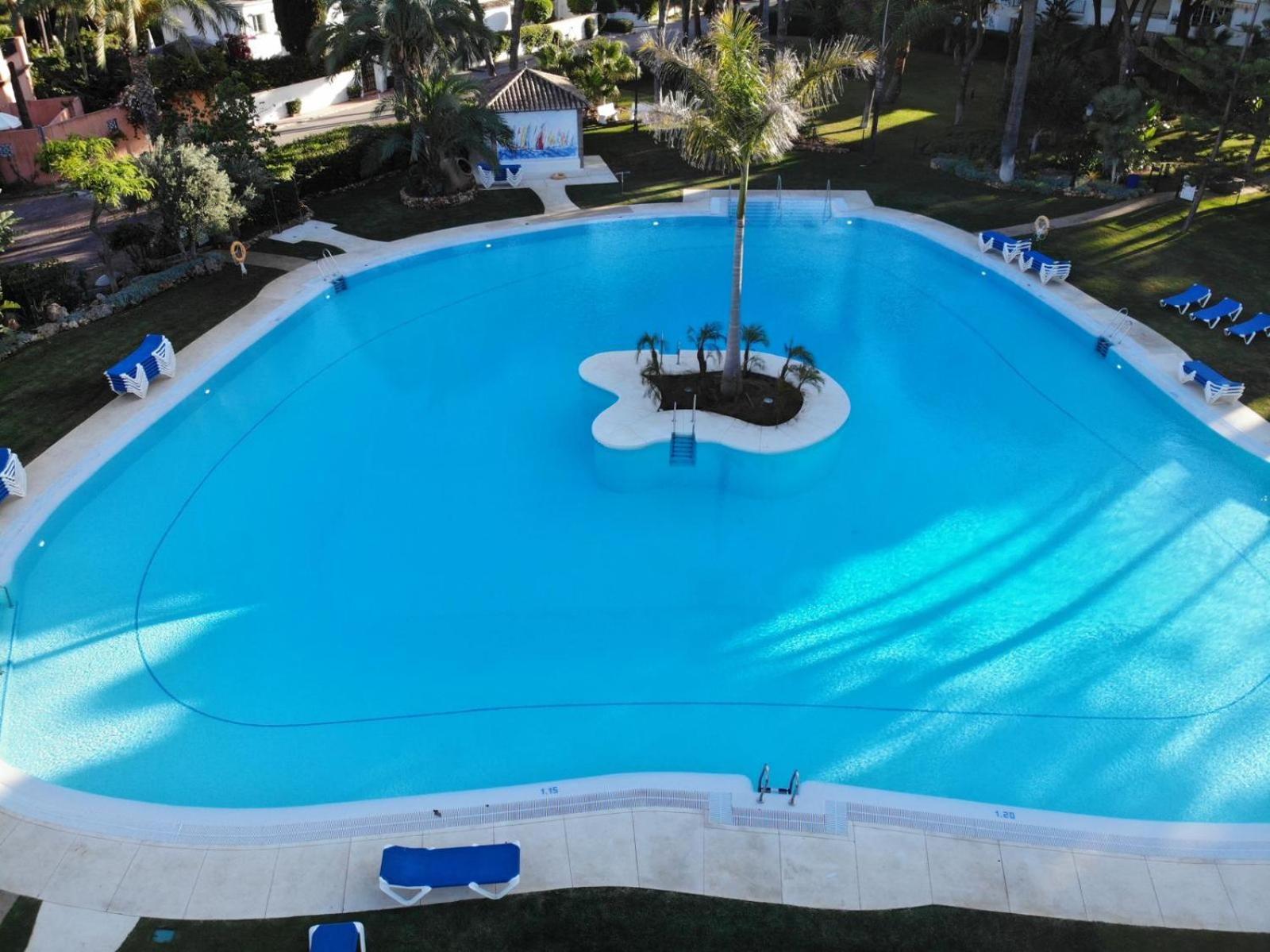 Bohemian Chic Famille Et 5 Piscines Apartment
