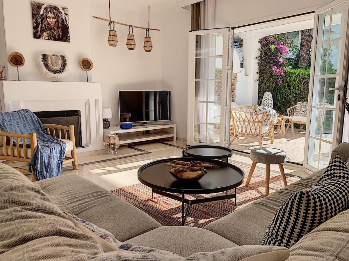Bohemian Chic Famille Et 5 Piscines Apartment