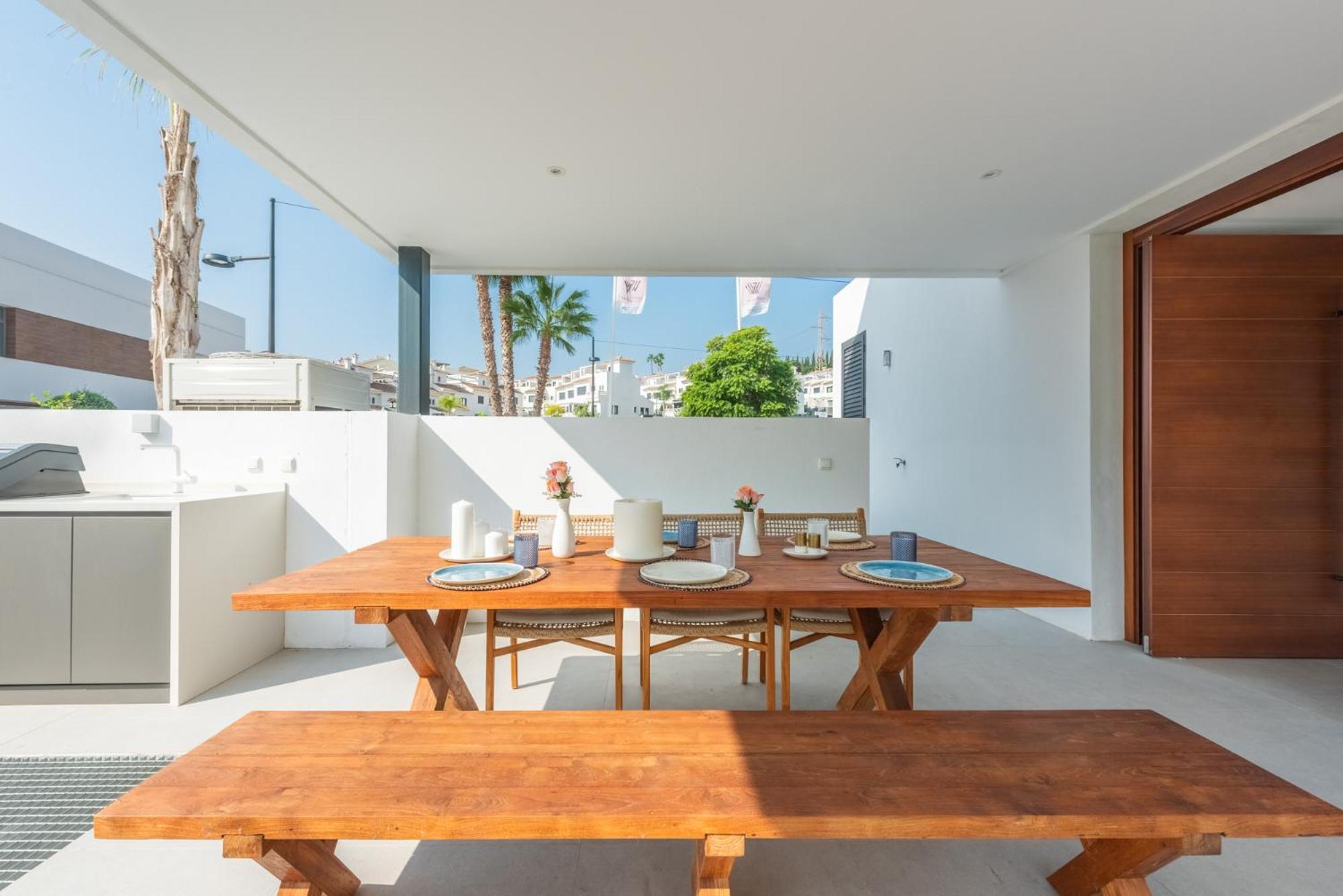 Extravagant 5 Bdrm Golfer's With Private Pool *