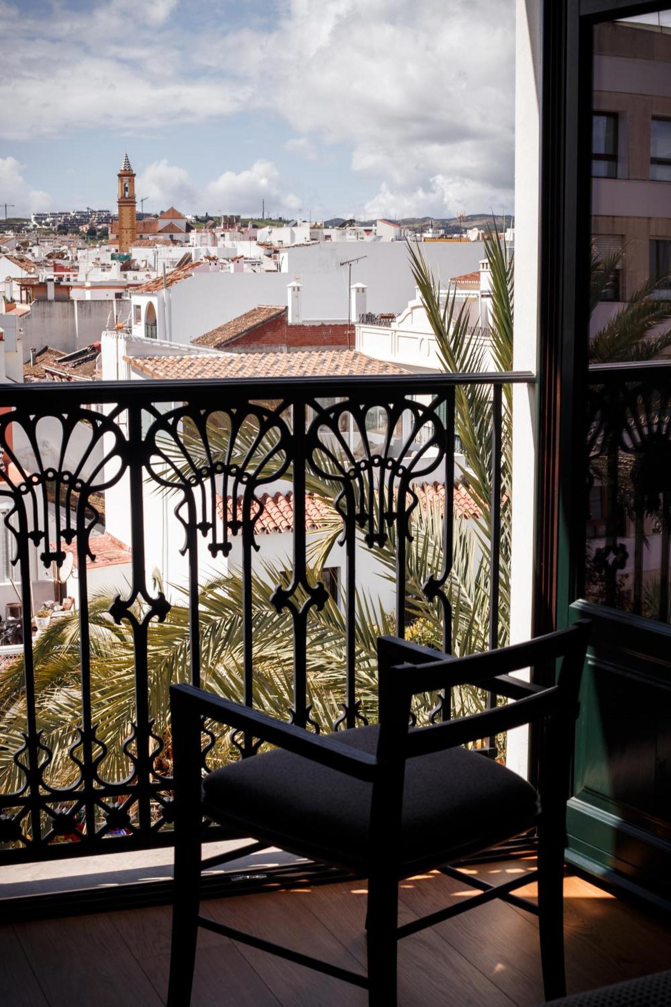 Plaza Hotel 3*