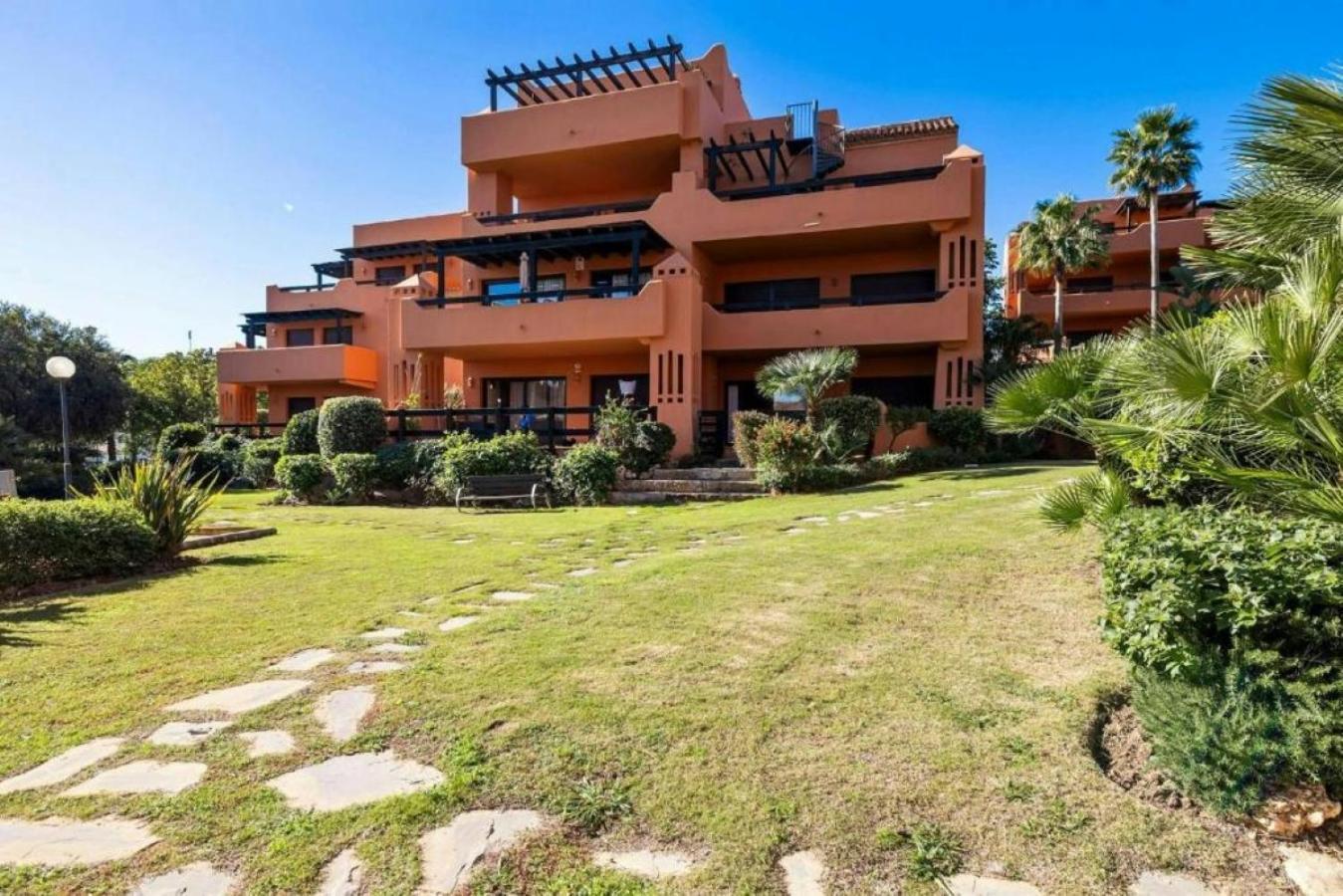 La Galera Apartment *
