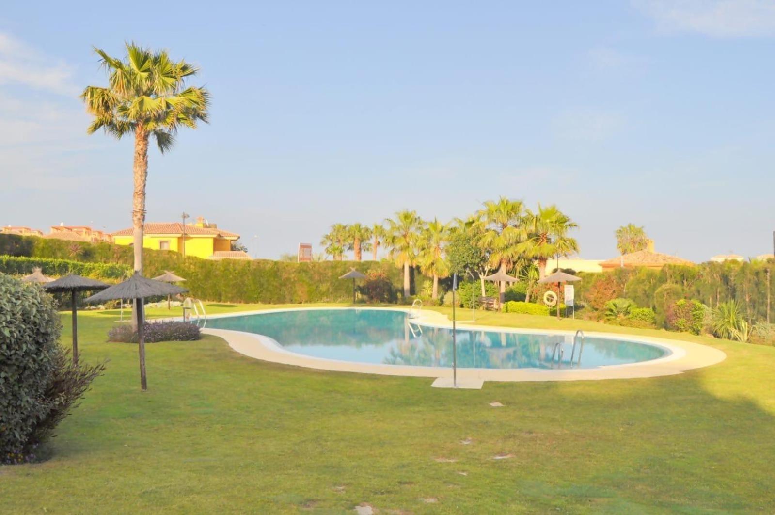Bougainvillea Bay With Parking Estepona