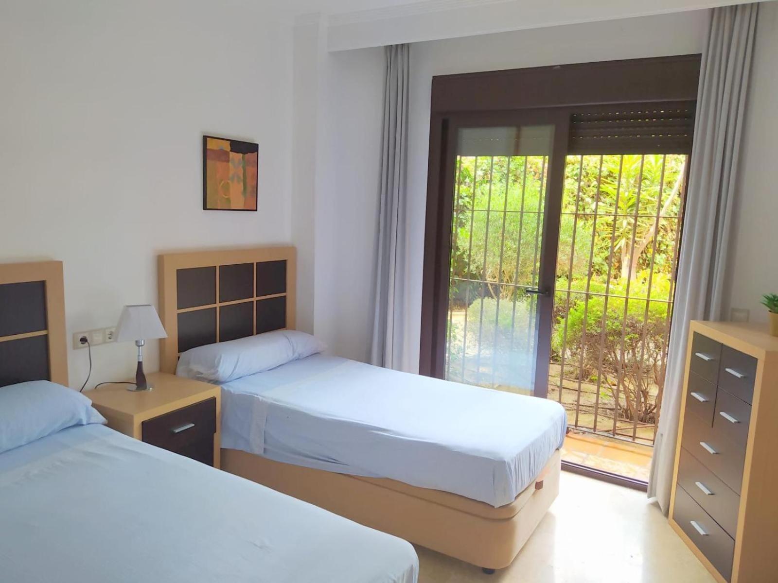 Bougainvillea Bay With Parking Apartment *