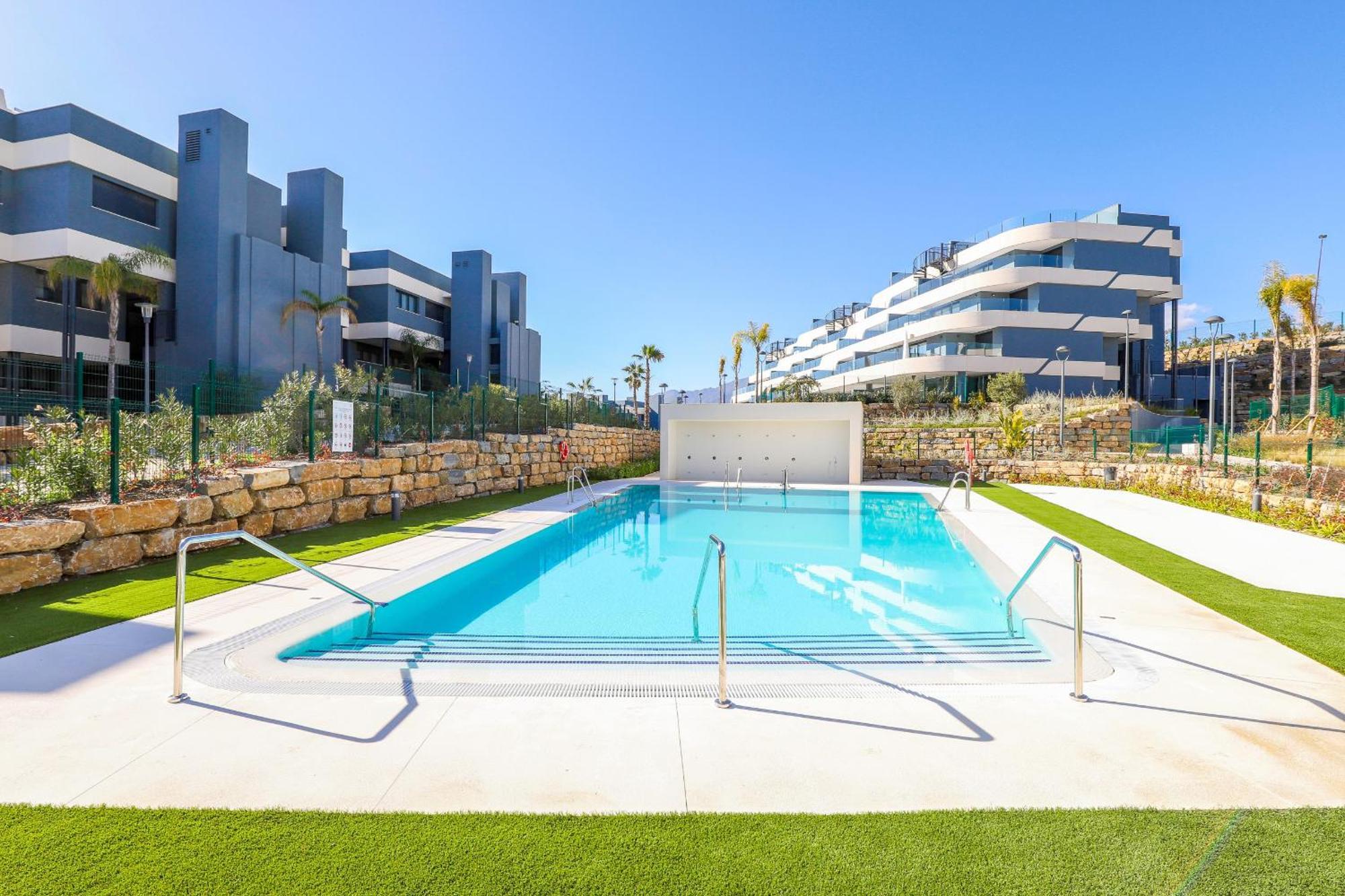 Oasis 325 Kronos - 3 Bedroom Apartment