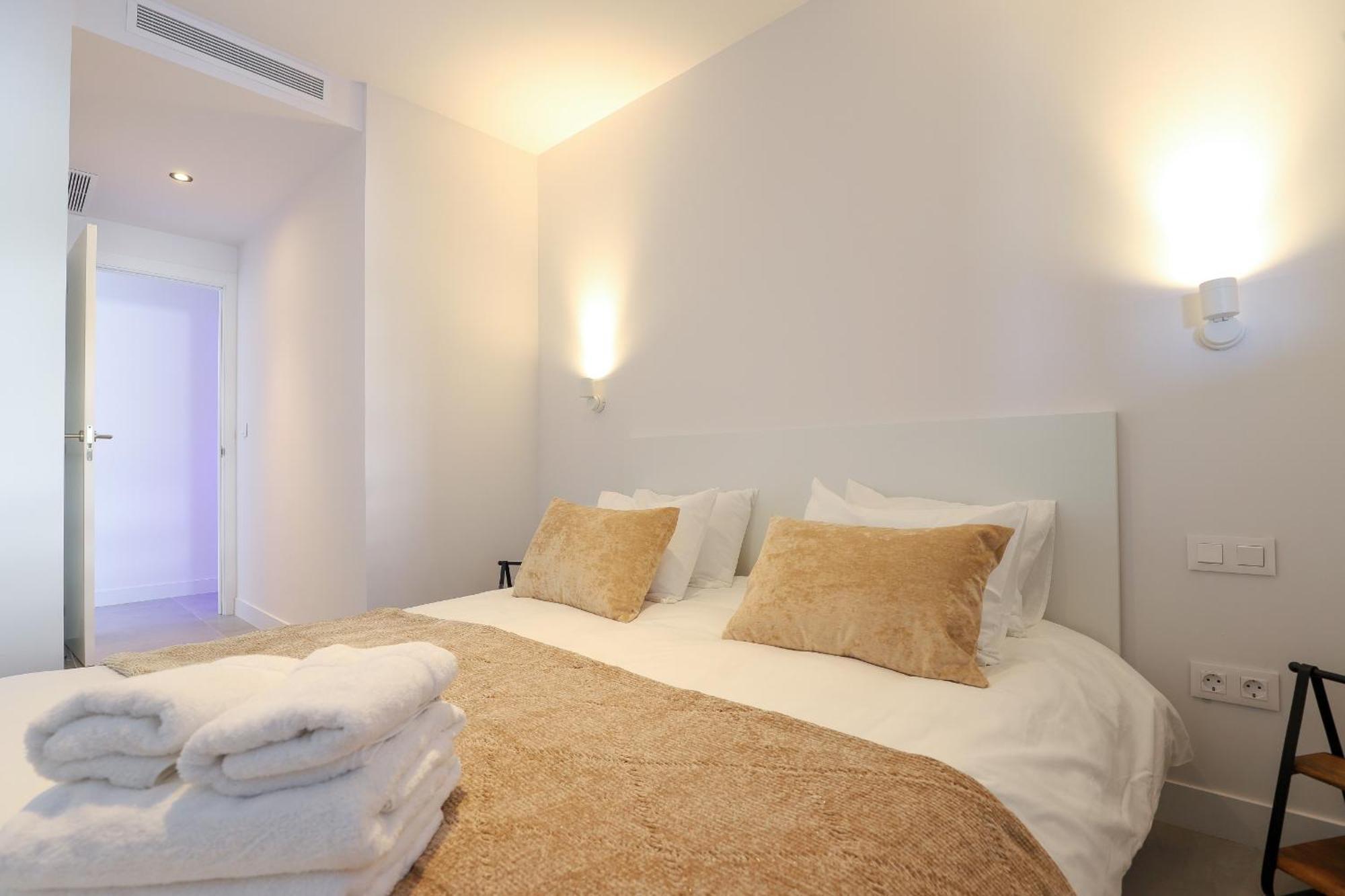 Oasis 325 Kronos - 3 Bedroom *
