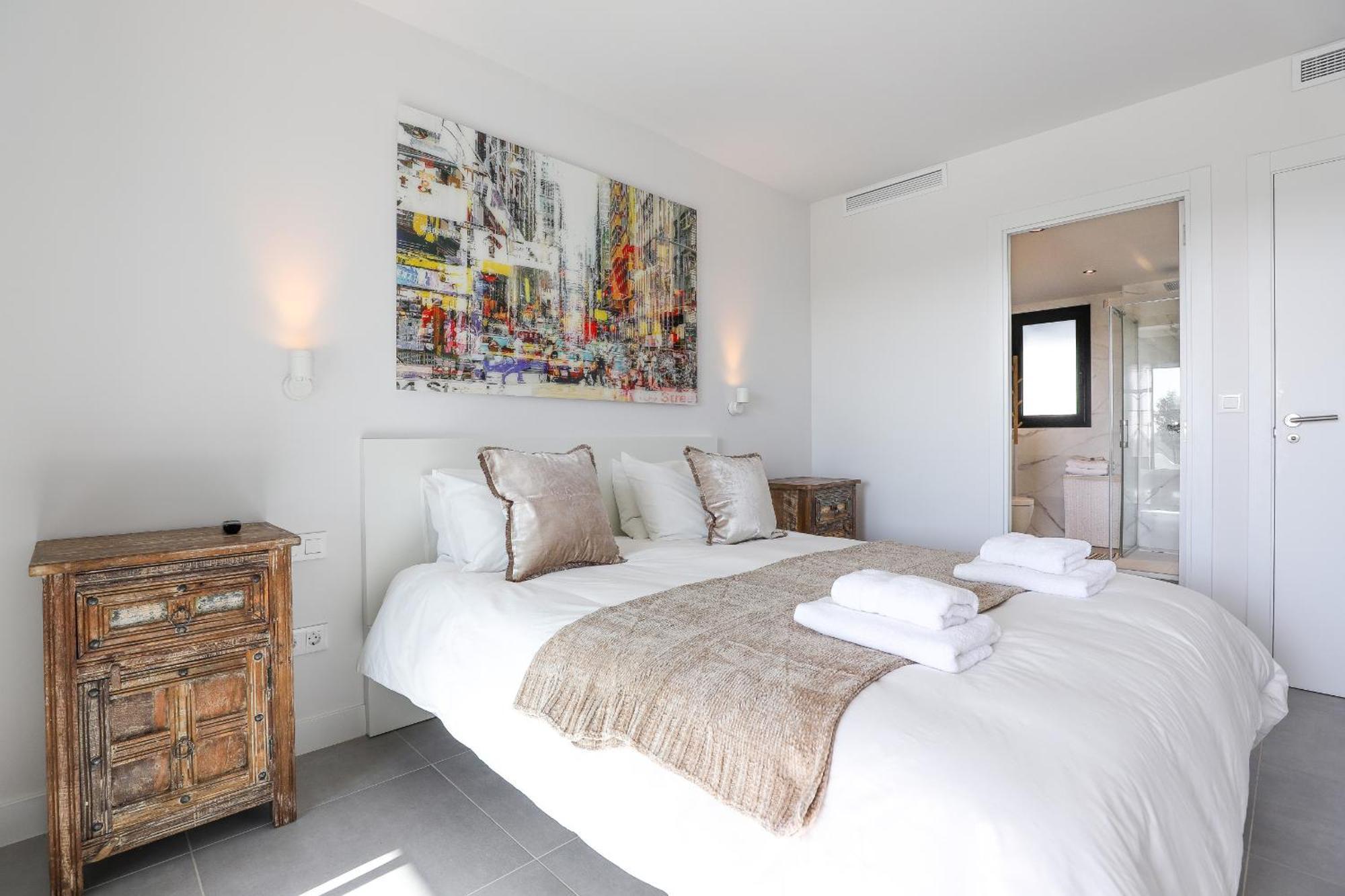 Oasis 325 Kronos - 3 Bedroom *