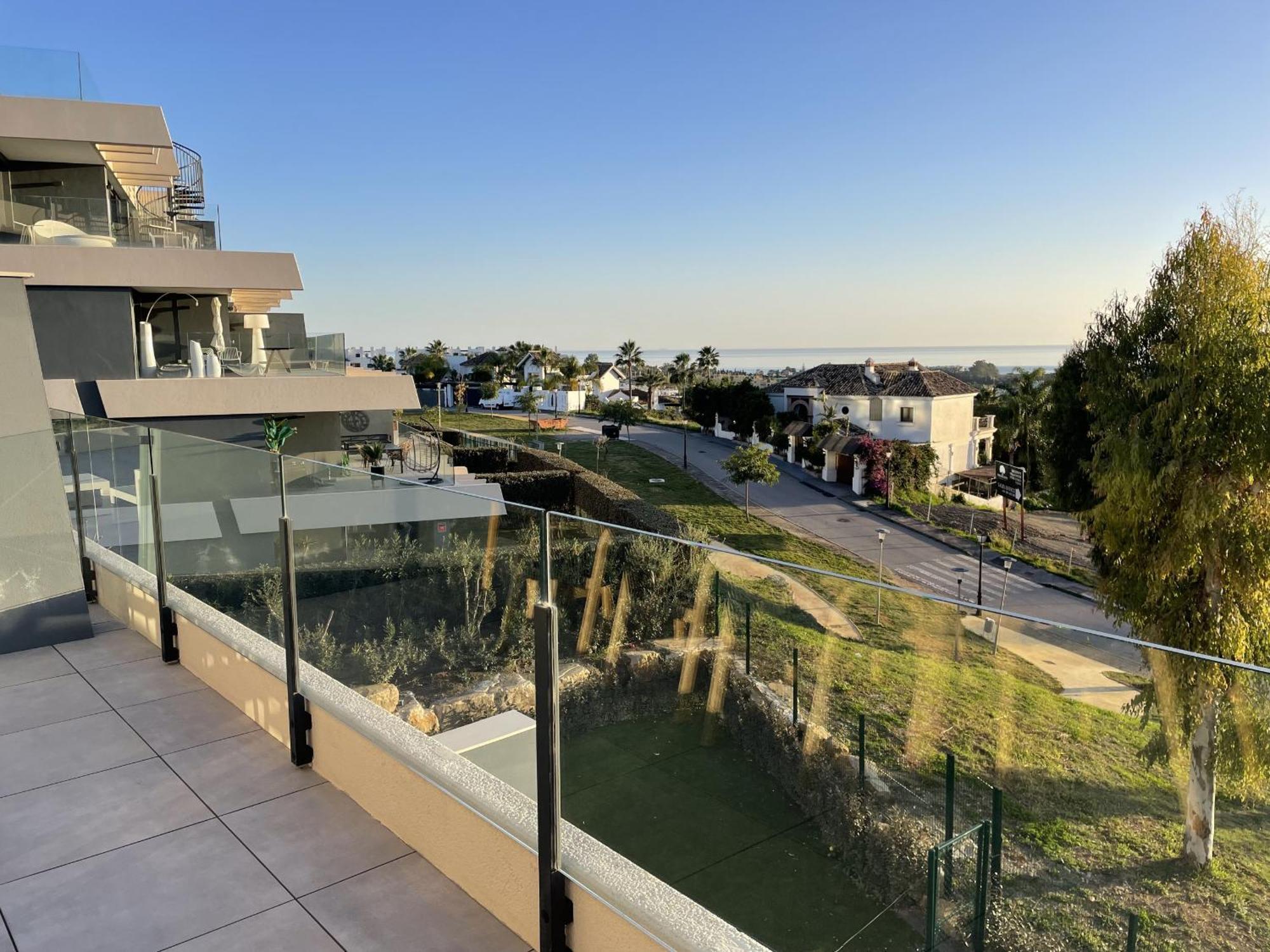Apartment Oasis 325 Kronos - 3 Bedroom Estepona