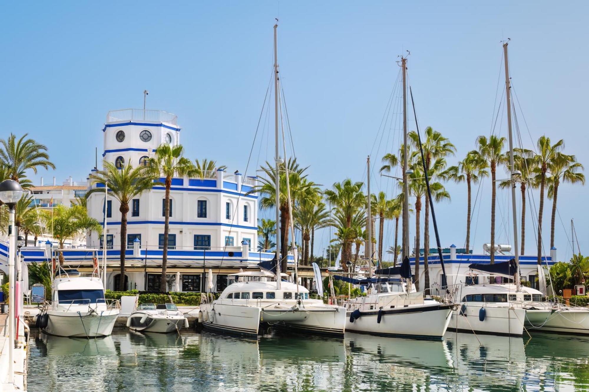 Apartamento Ar4 Cosy, One-bed With Sea Views