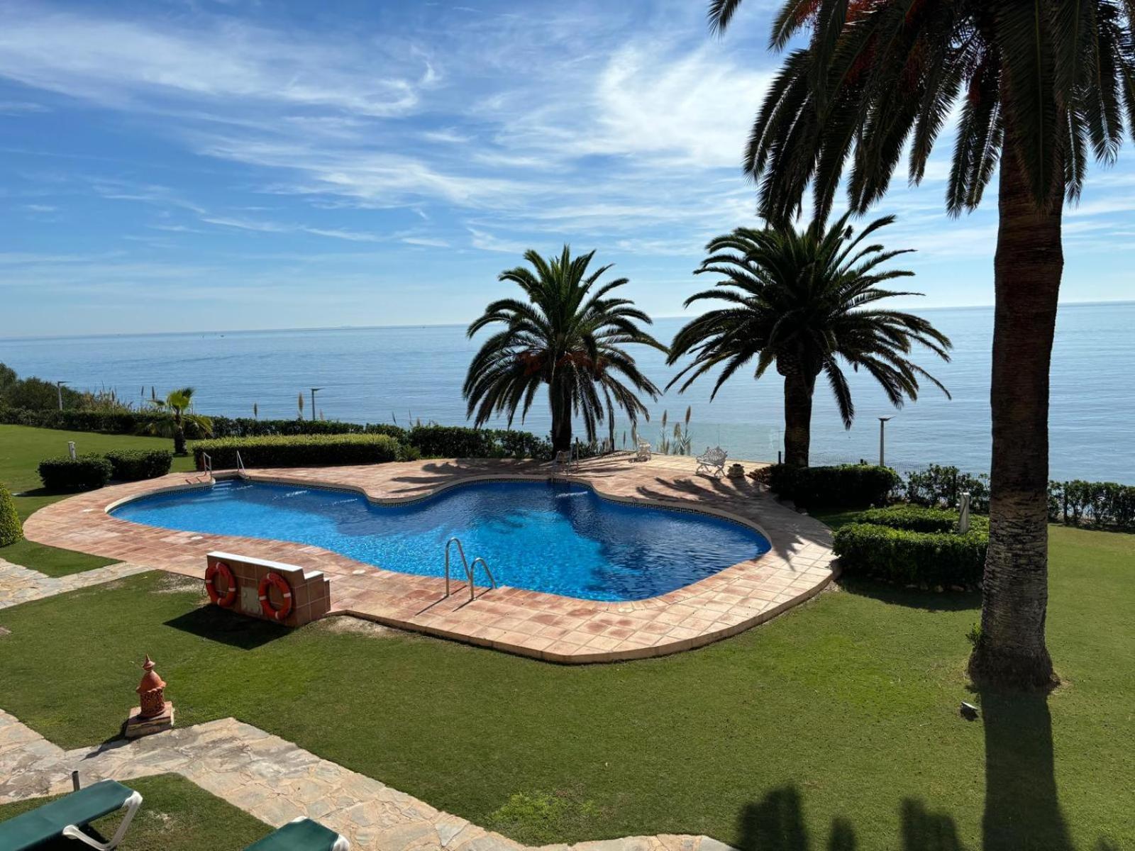 Appartement Lunimar, 1º Linea Mar Con Piscina Estepona