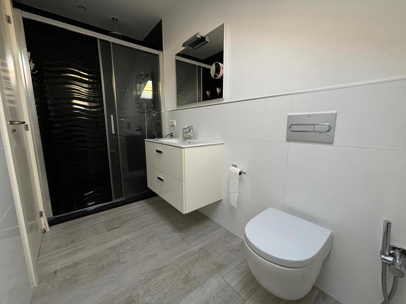 Lunimar, 1º Linea Mar Con Piscina Estepona
