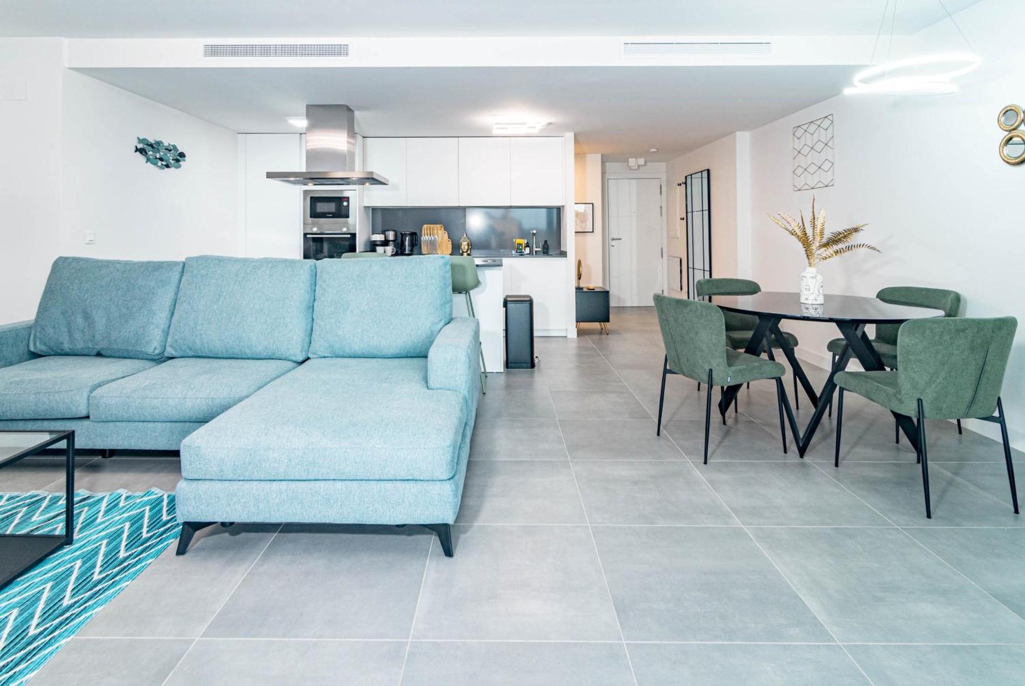 Oasis272-1d - Large Terrace With Great View * Estepona