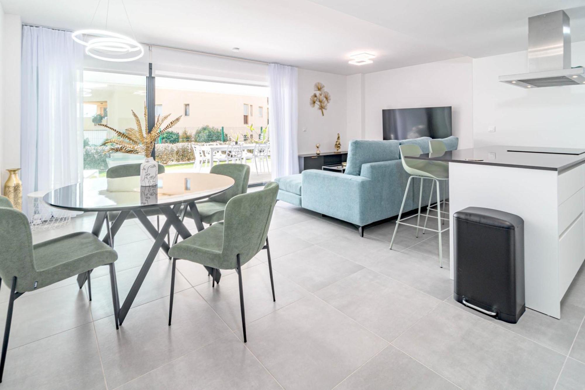 Oasis272-1d - Large Terrace With Great View Estepona
