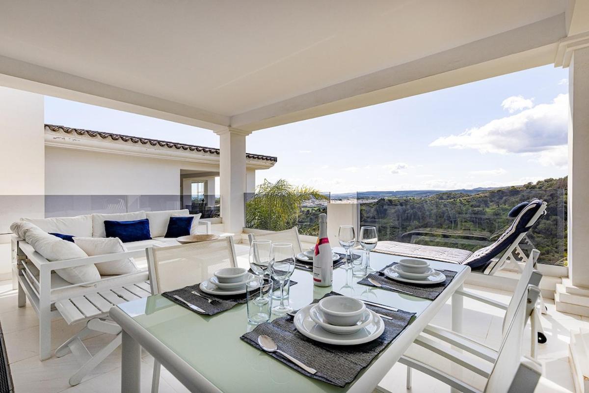 Chic Penthouse With Scenic Views At Hills! * Estepona