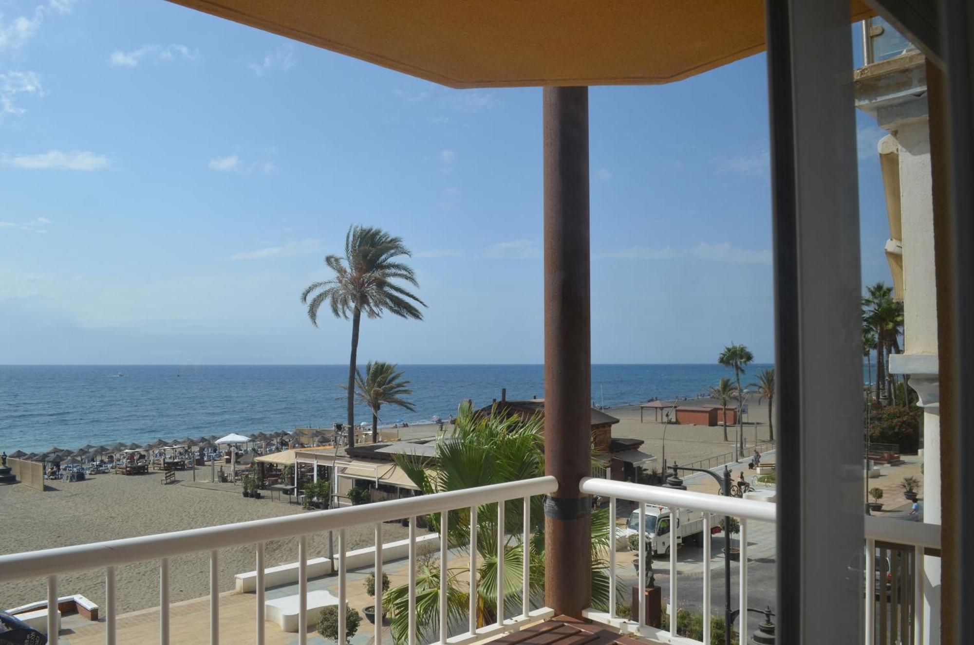 3br Frontline La Rada Apartment