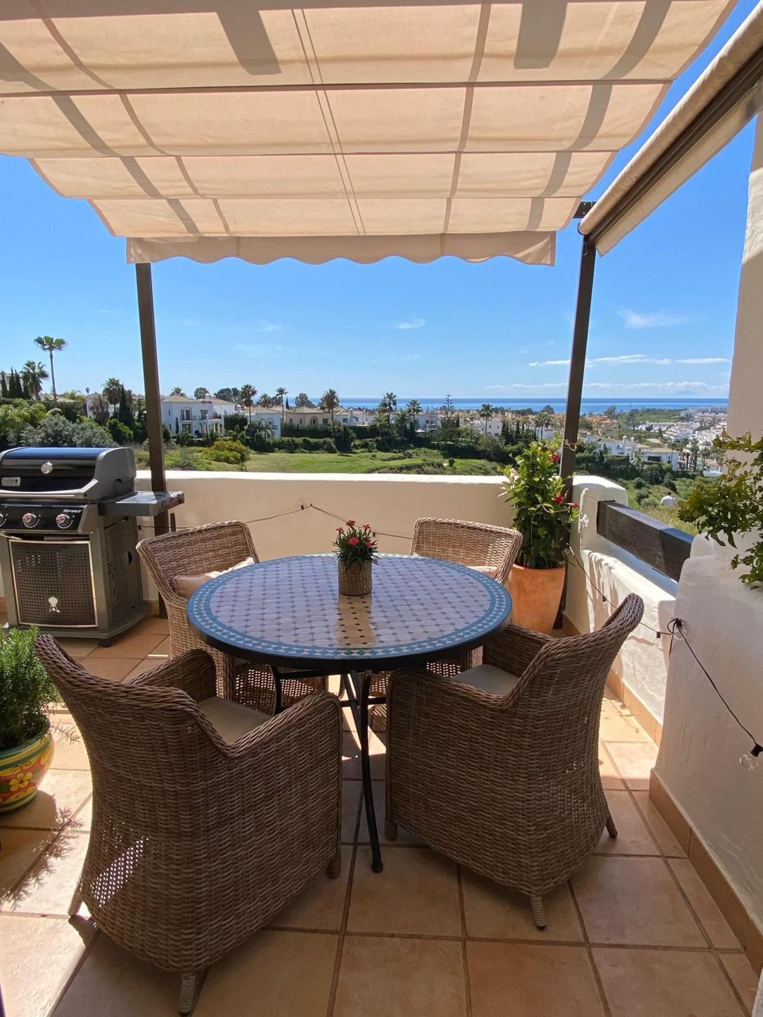 Bright 3 Bedroom Townhouse With Stunning Views * Estepona