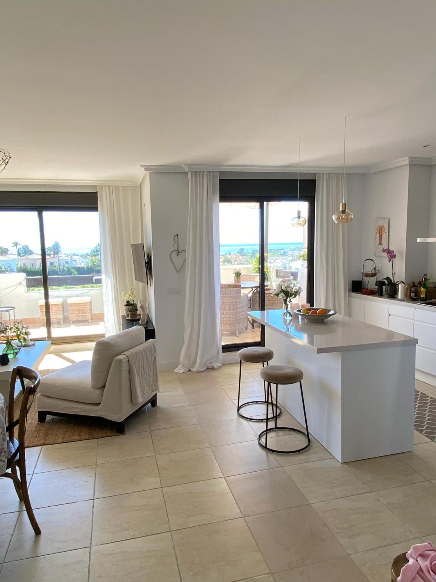 Bright 3 Bedroom Townhouse With Stunning Views * Estepona