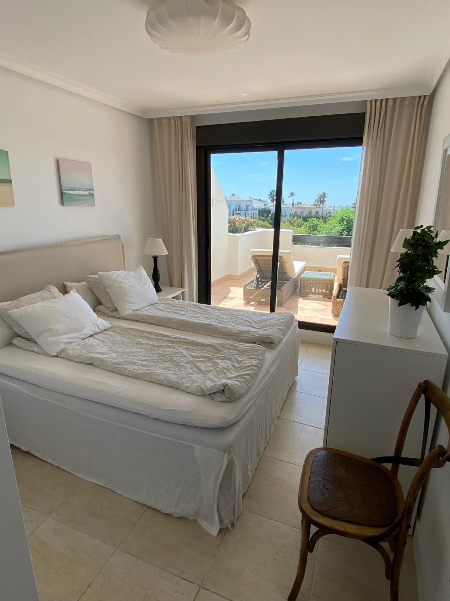 Apartment Bright 3 Bedroom Townhouse With Stunning Views Estepona