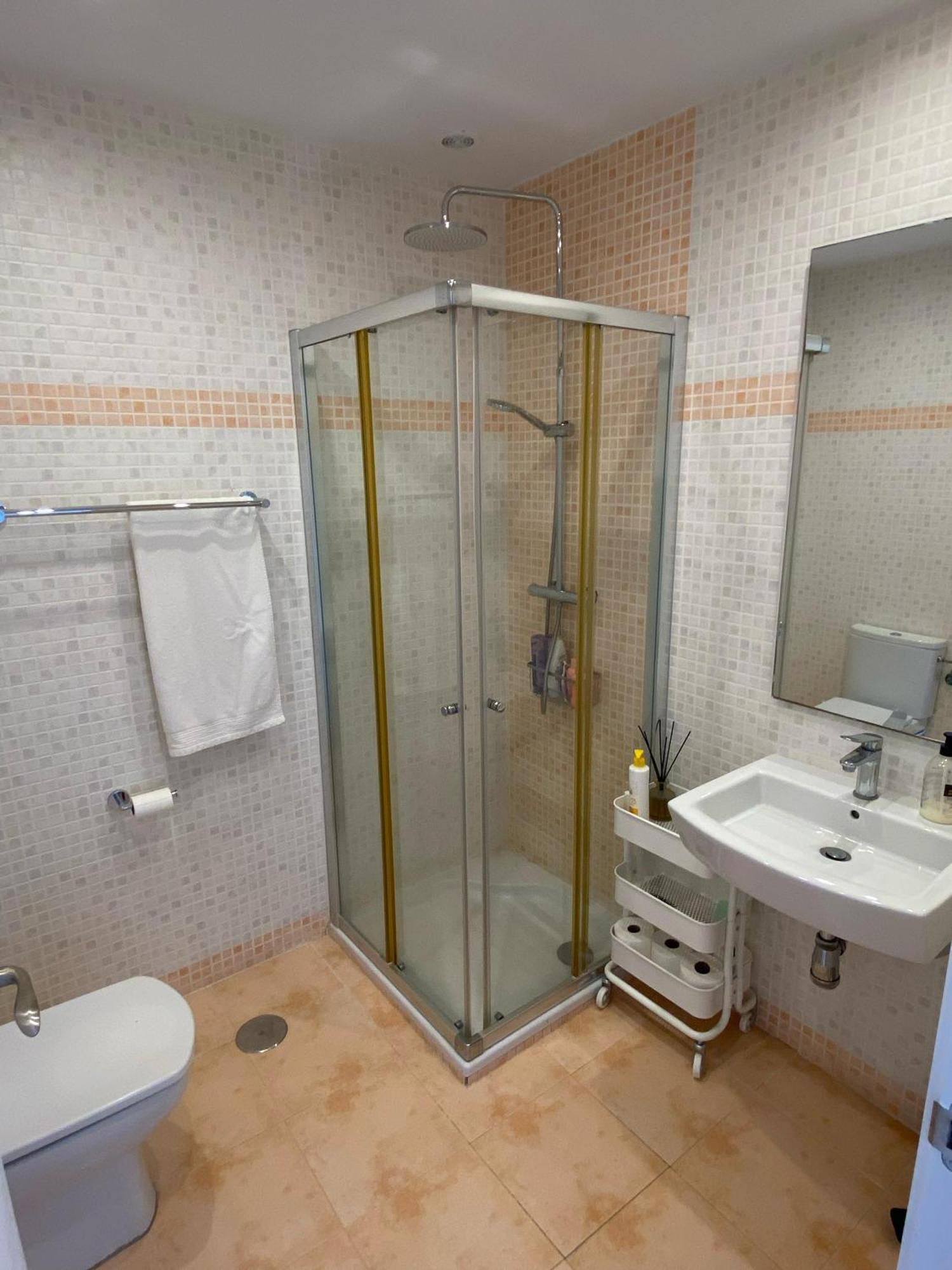 Bright 3 Bedroom Townhouse With Stunning Views Apartment *