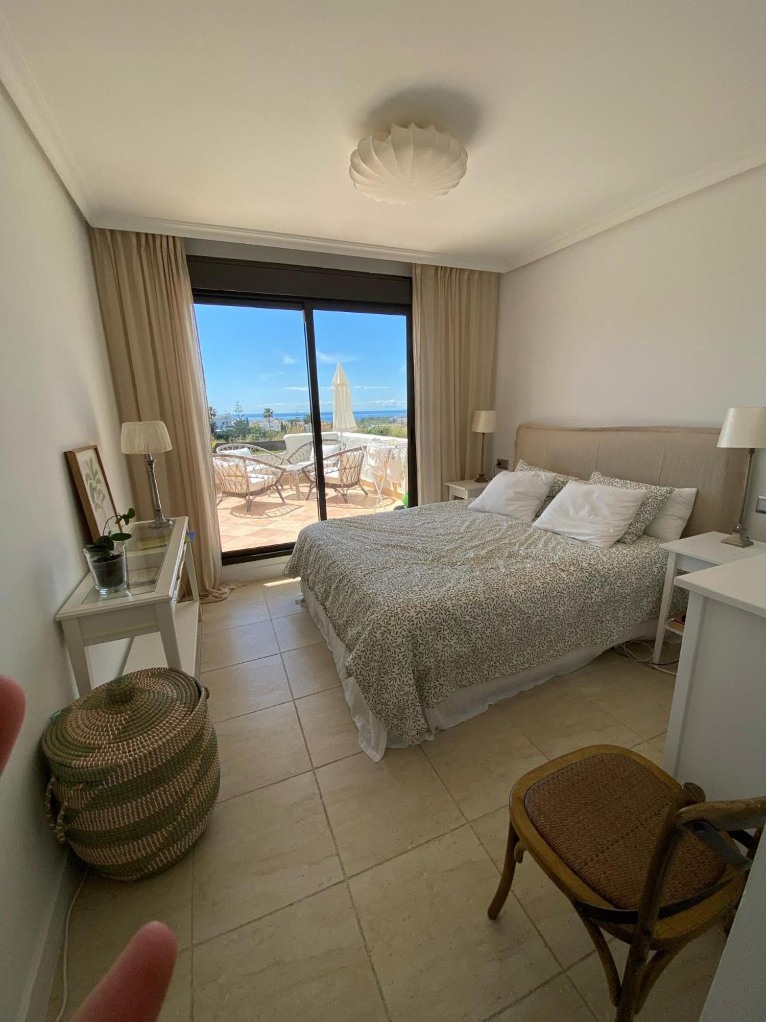 Apartment Bright 3 Bedroom Townhouse With Stunning Views