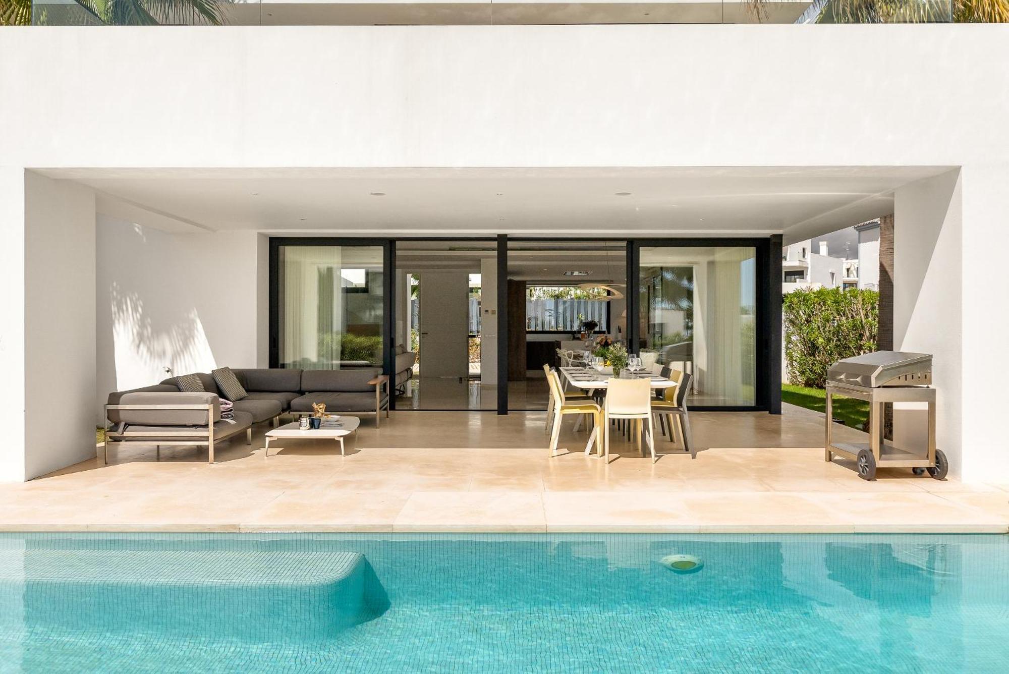 Aurora - Marbella - Contemporary In New Golden Mile *