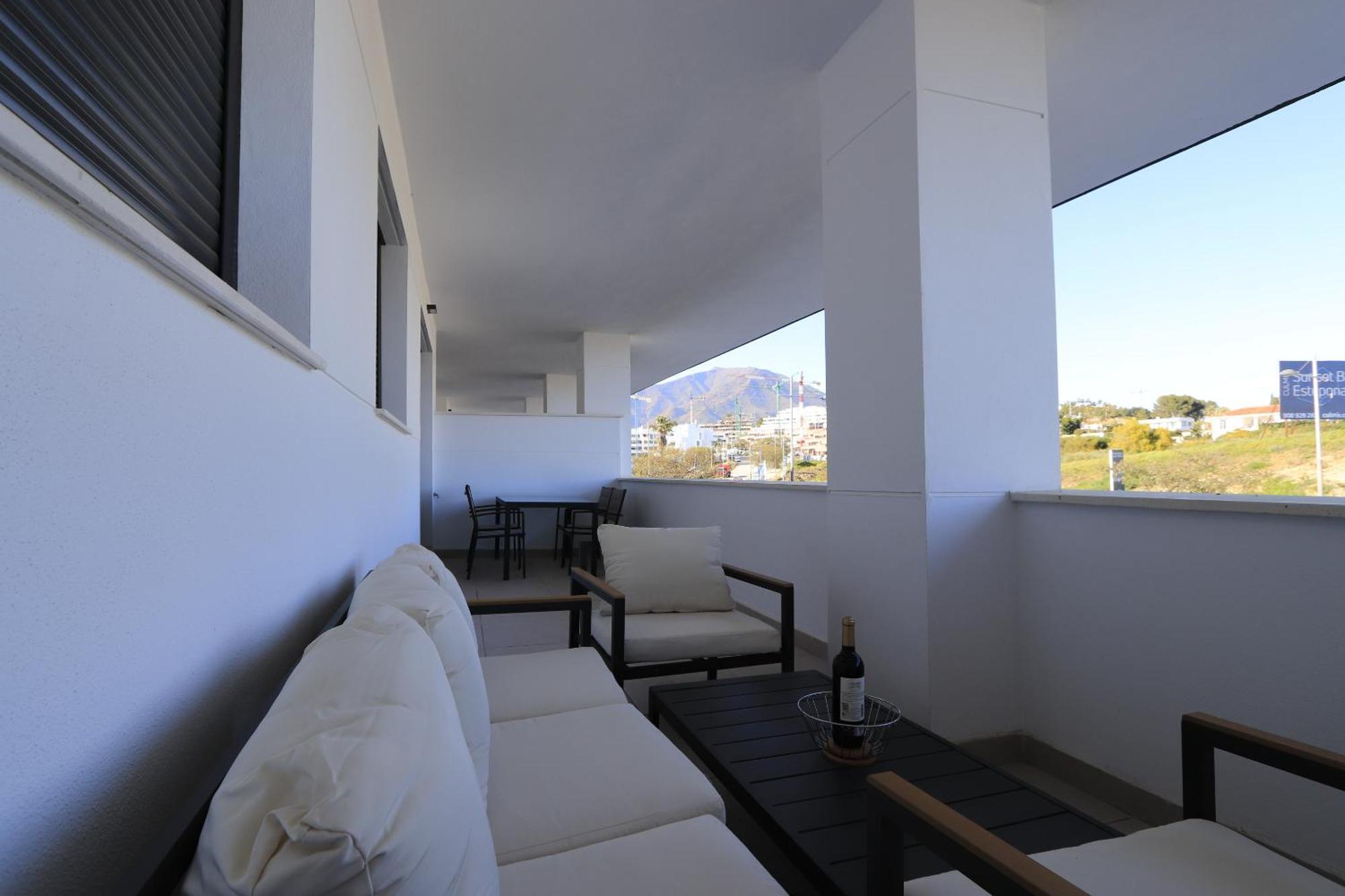 Sinatra Apartment *