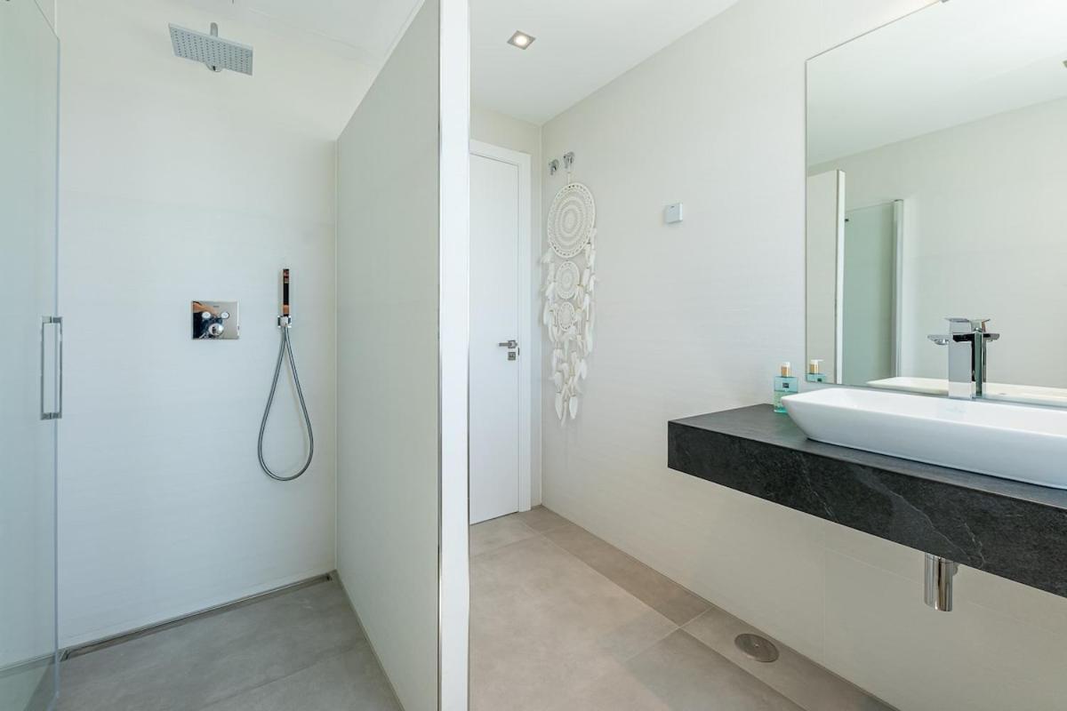 Luxury With Heated Pool Open Sea Views Estepona