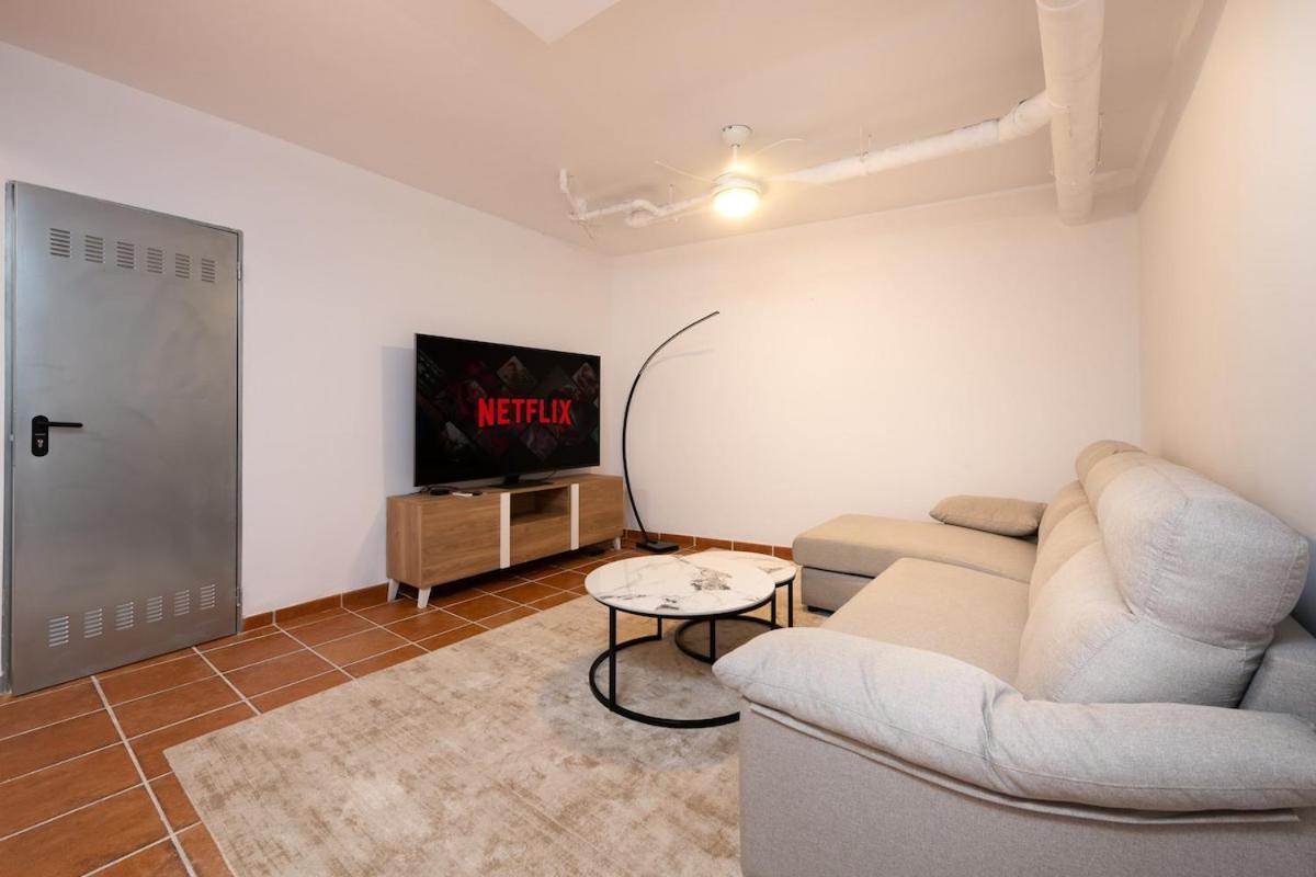 Apartment Modern 3-bedroom At Agra Residencial *