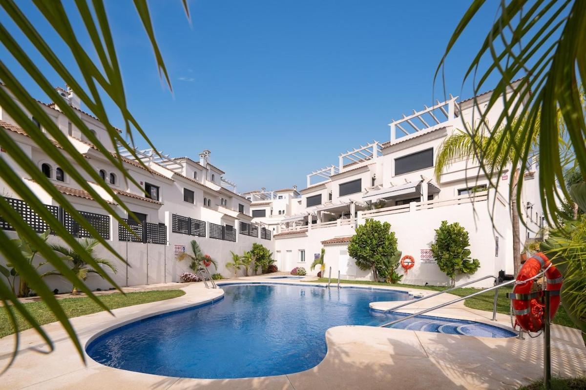 Modern 3-bedroom At Agra Residencial Apartment