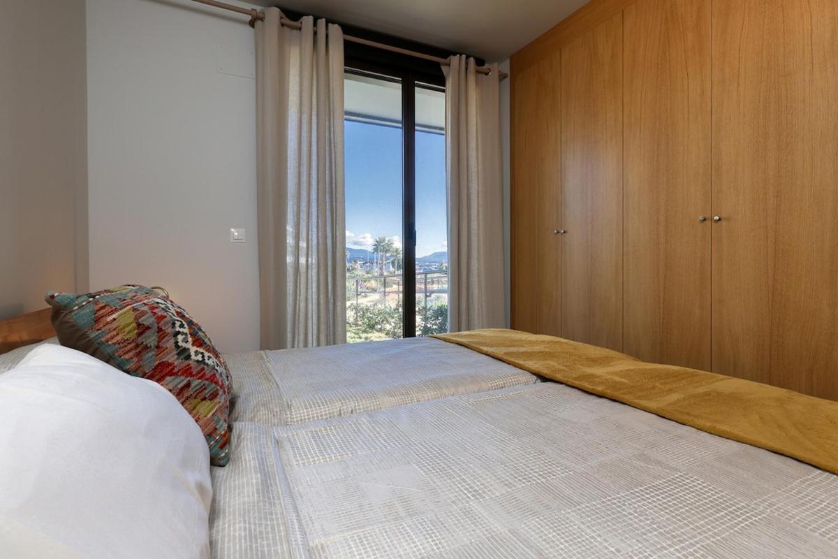 Peaceful With Views And Garden