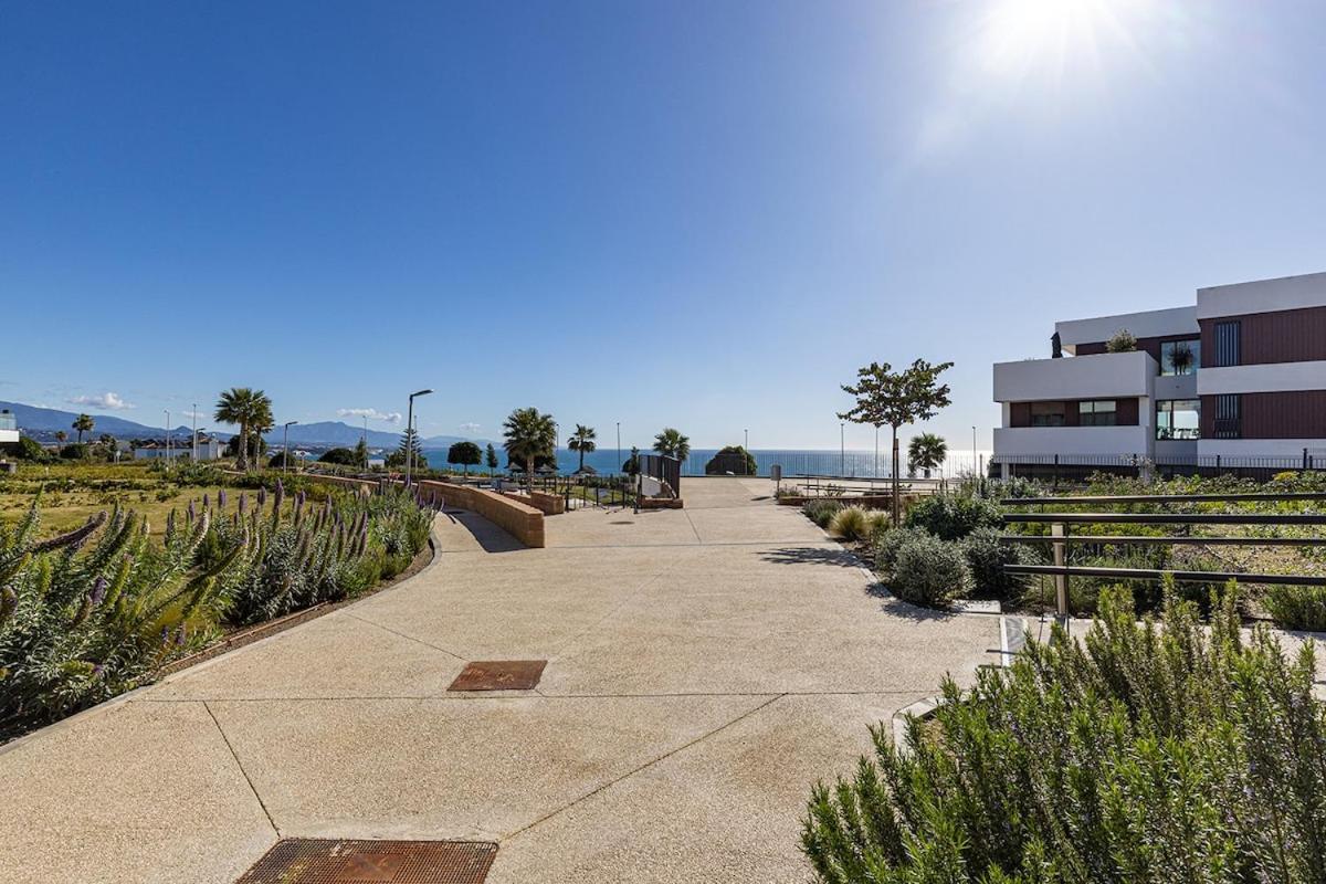 Apartment Peaceful With Views And Garden Estepona