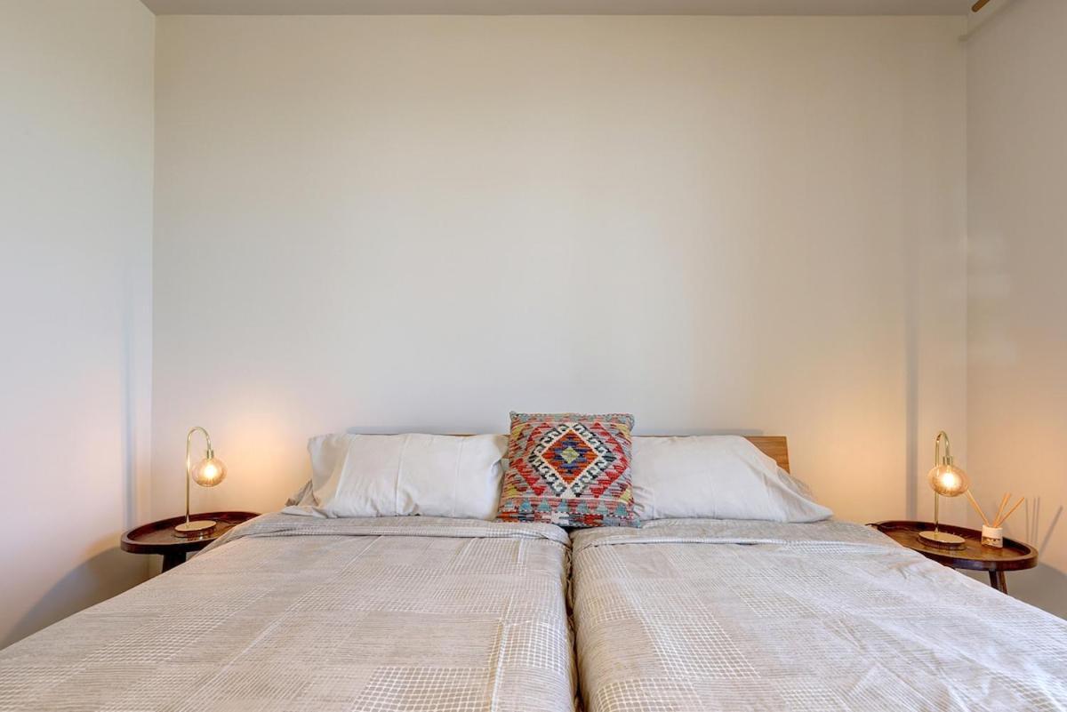 Peaceful With Views And Garden Apartment Estepona