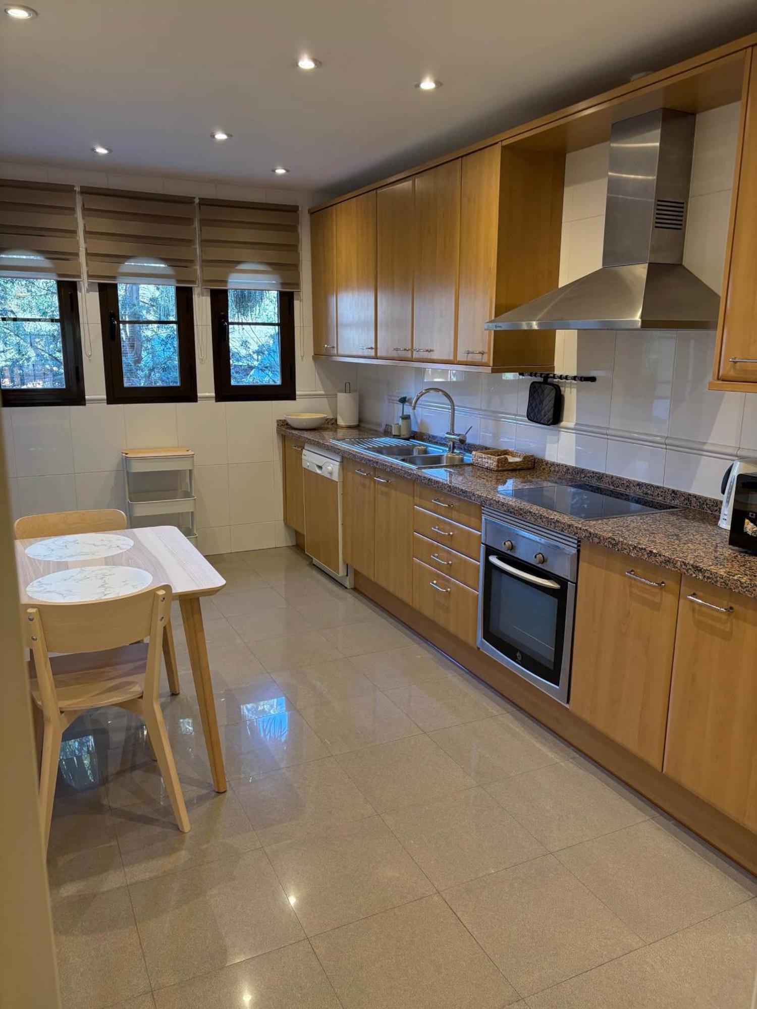 Modern 2 Bedroom - Hacienda Del Sol Apartment Estepona