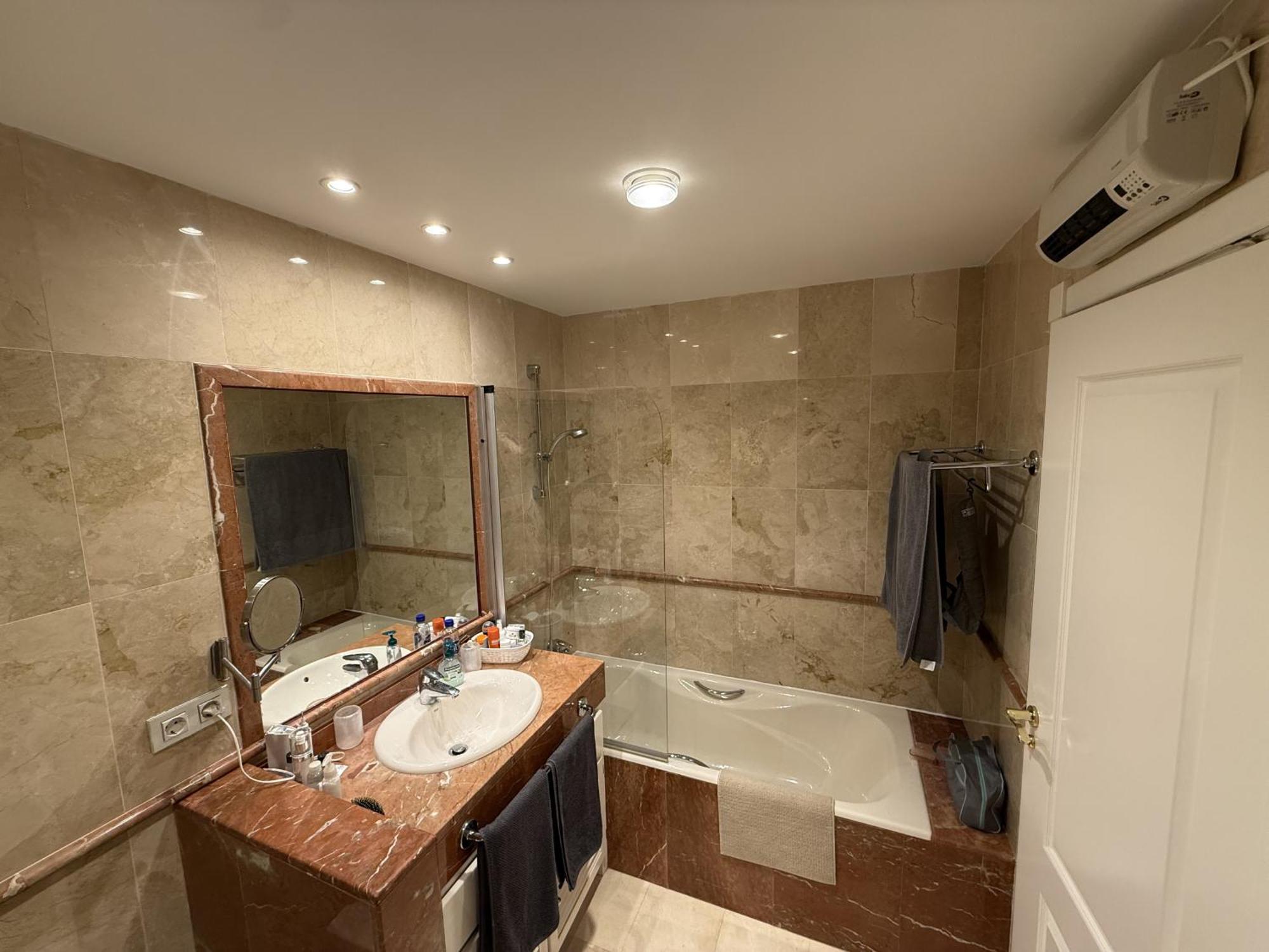Apartment Modern 2 Bedroom - Hacienda Del Sol Estepona