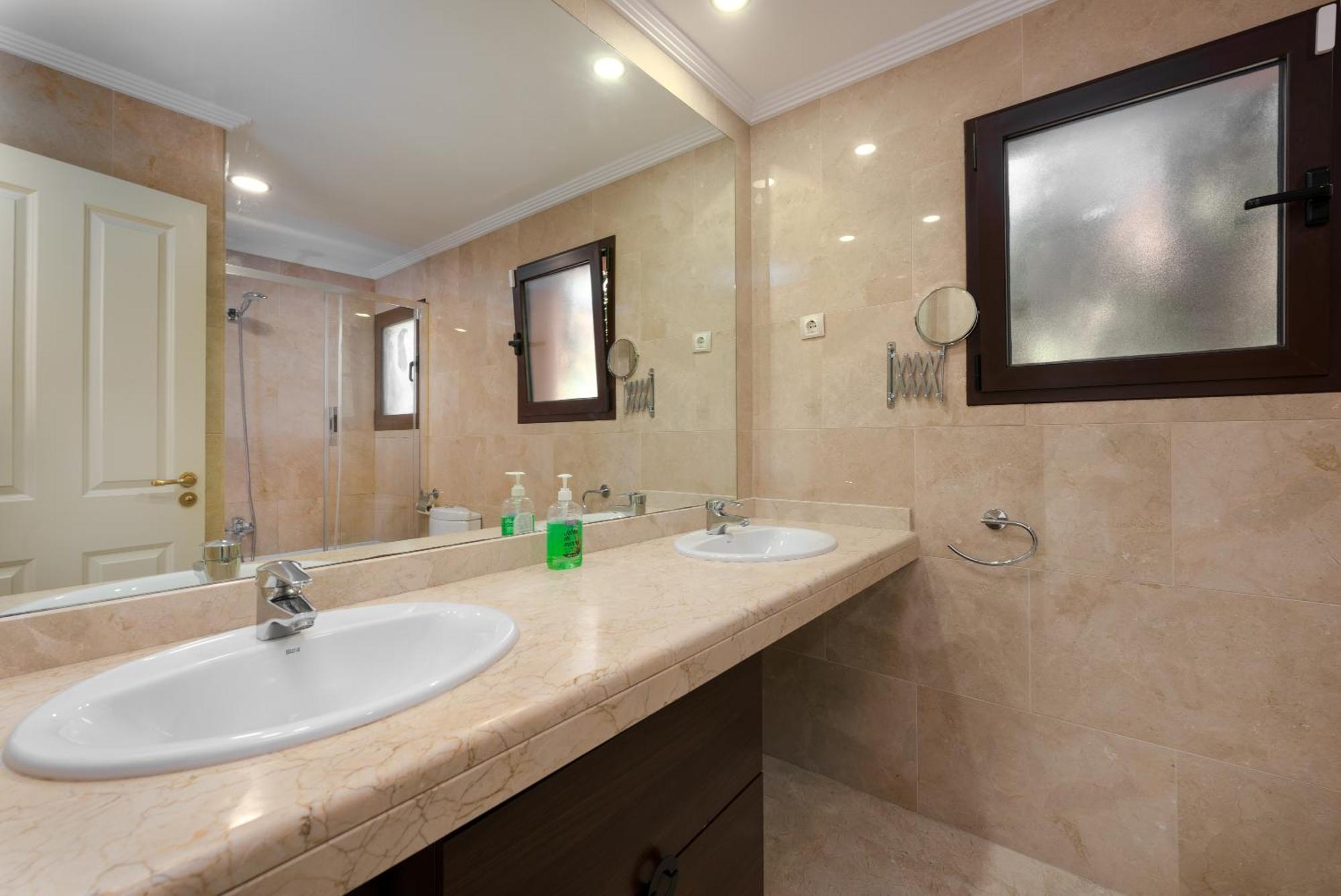 Con Piscina - Apartment *