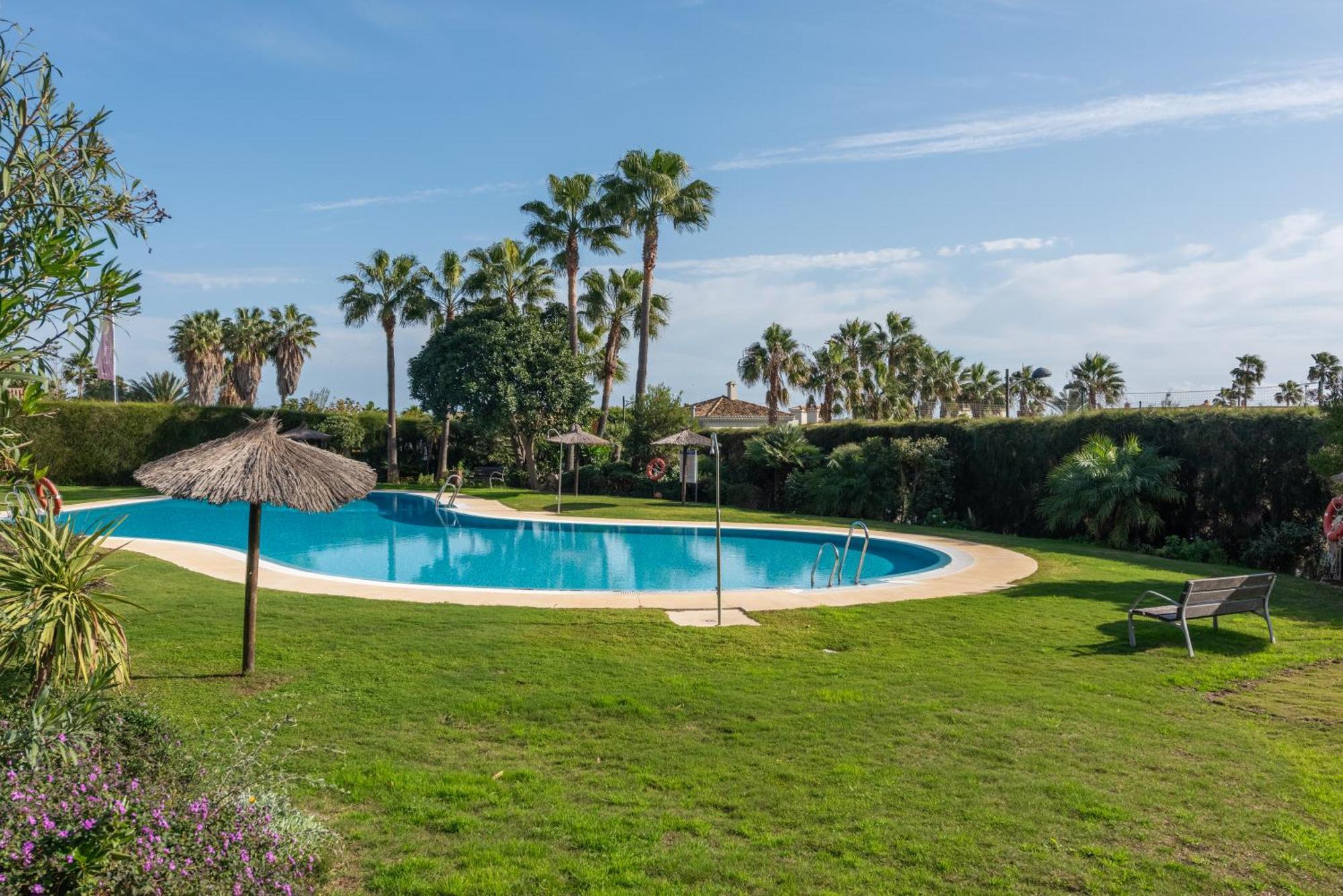 Con Piscina - Apartment