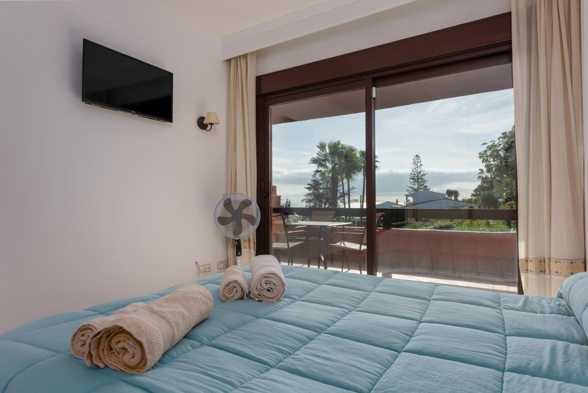 Apartment Con Piscina - *